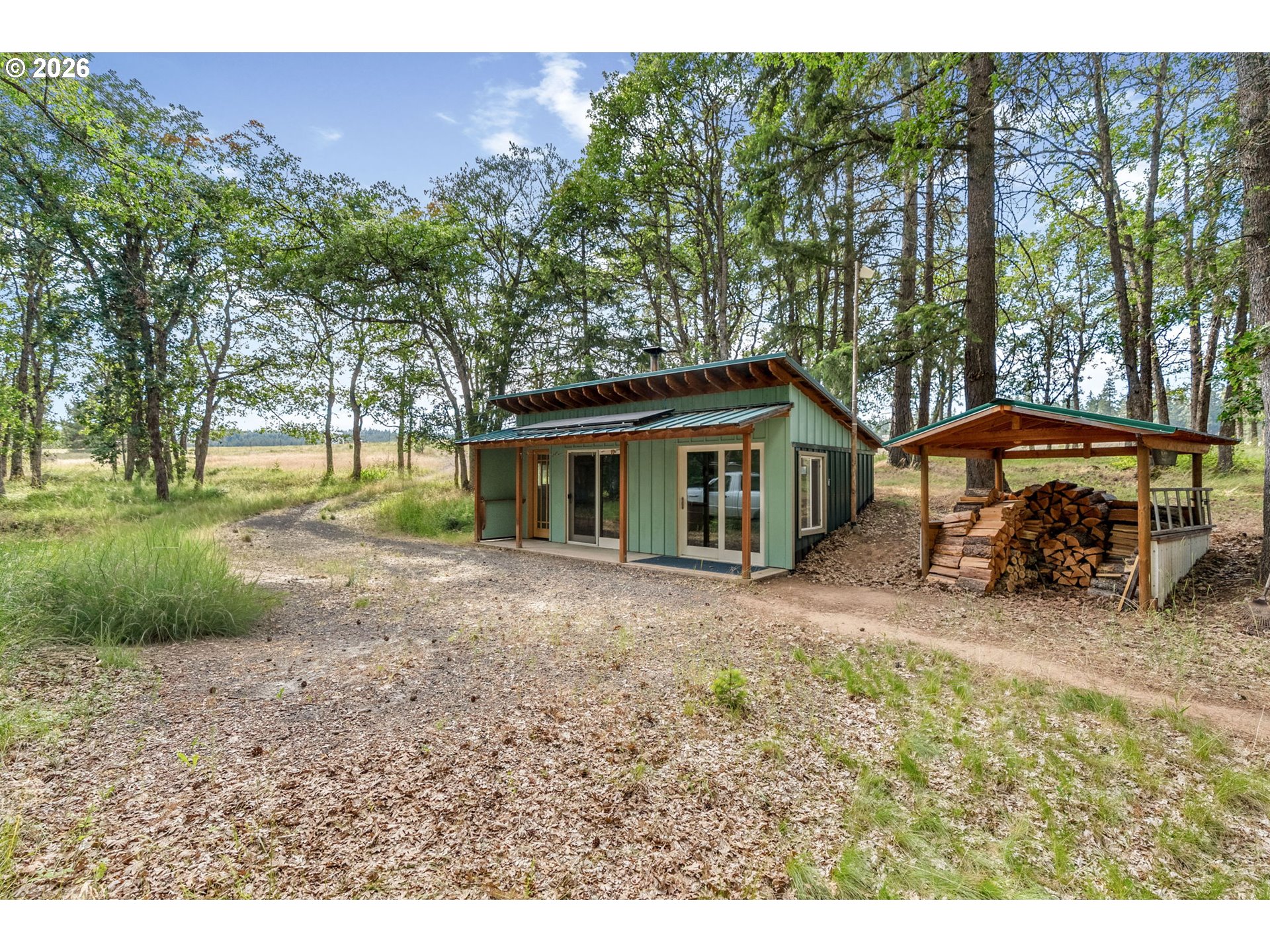 24 MEADOWS LOOP Property Photo 1