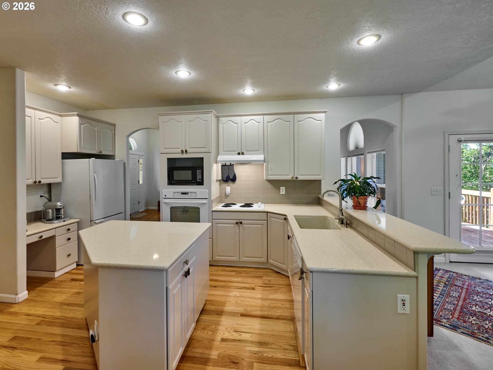 238 Rock St Property Photo 5