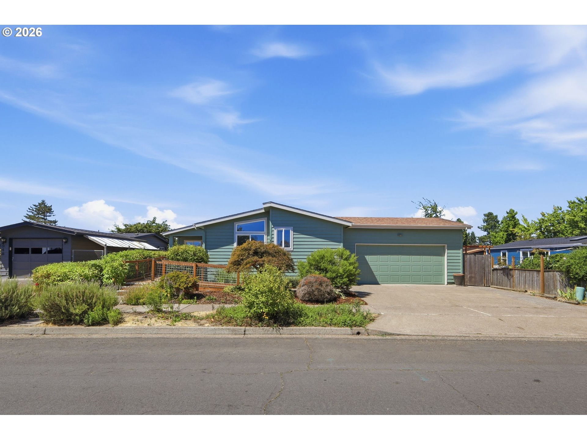 2070 Donnelly Dr Property Photo 1