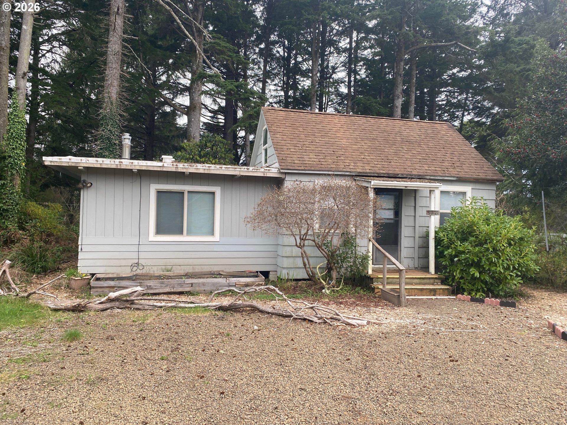 6721 Rhododendron Ave Property Photo 1