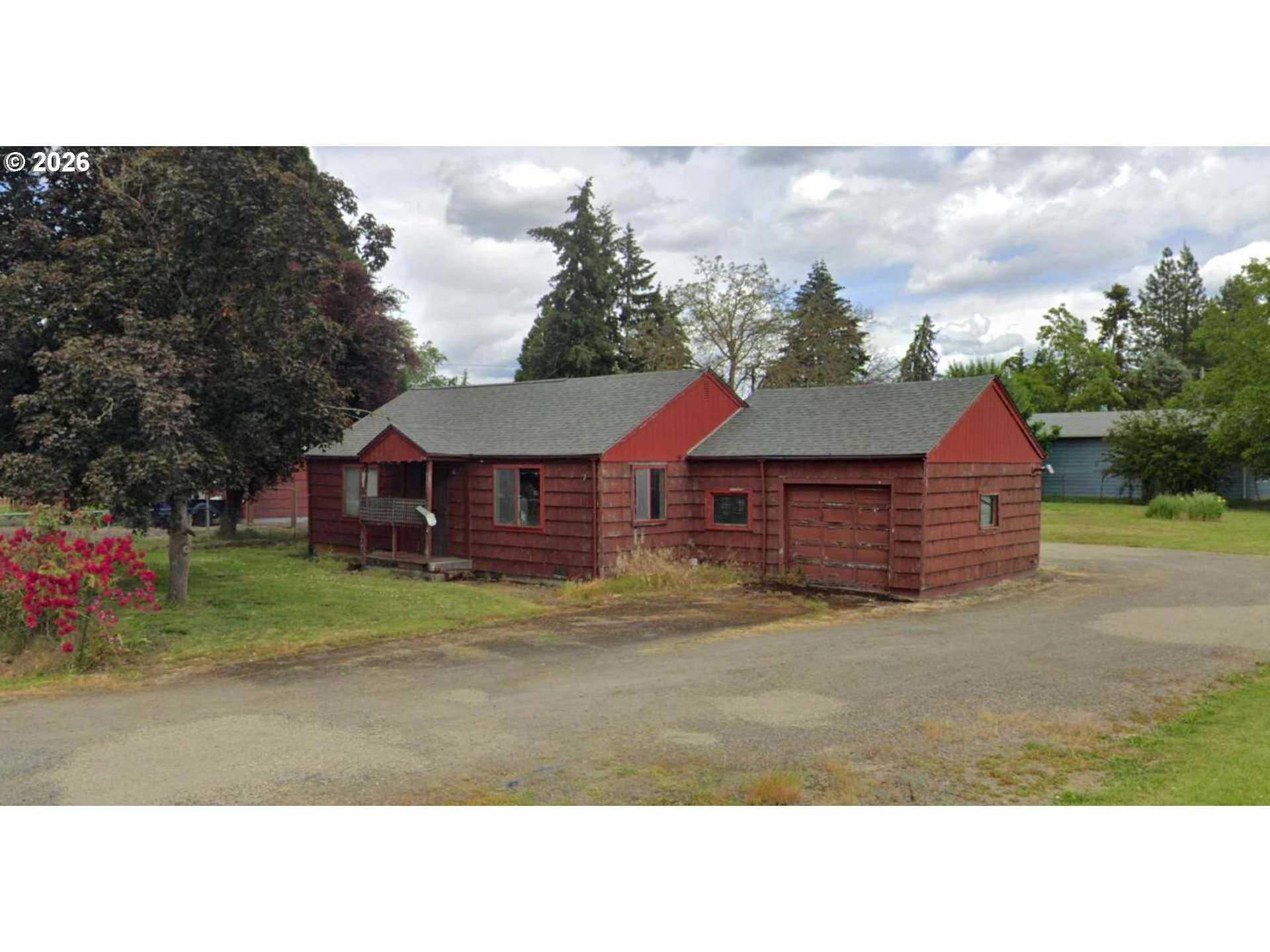 1235 Jay St Property Photo 1