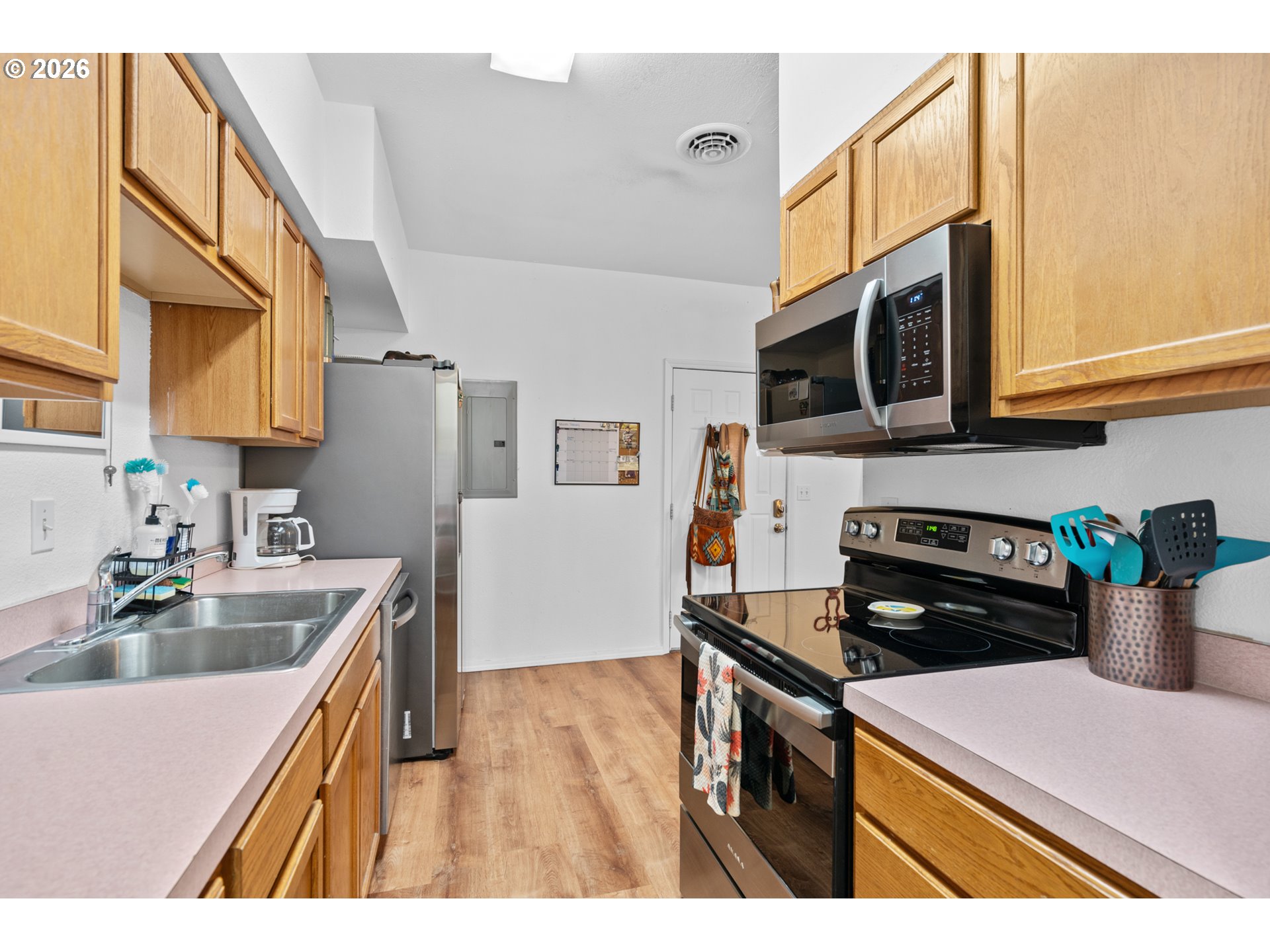 140 S Chase St Property Photo 6