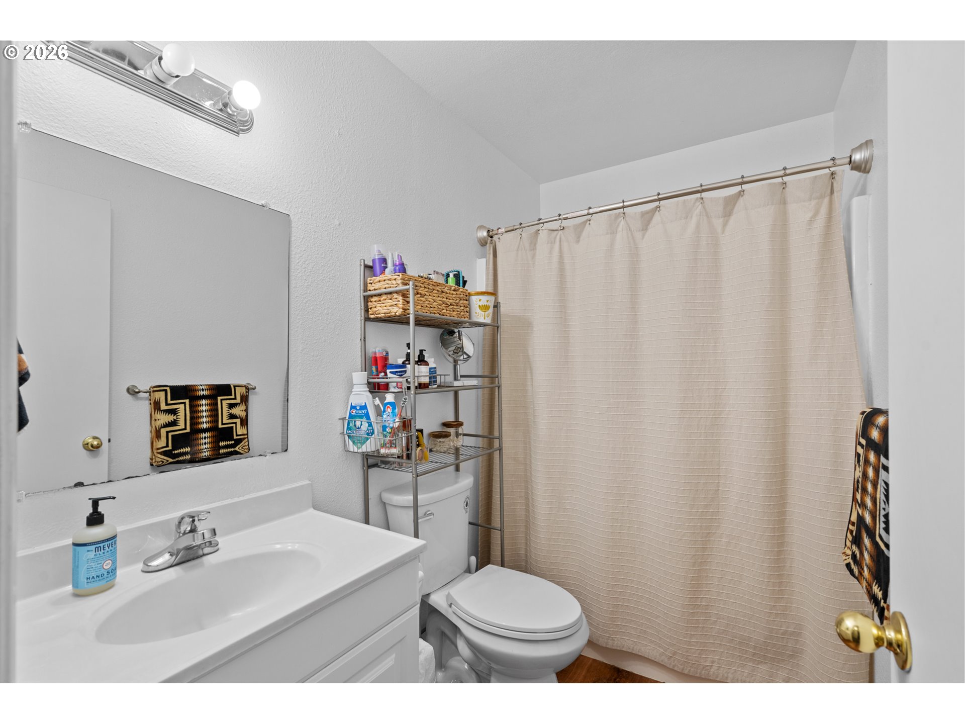 140 S Chase St Property Photo 14