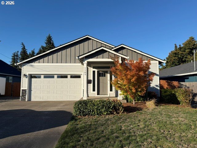 1105 Hardcastle Ave Property Photo 1
