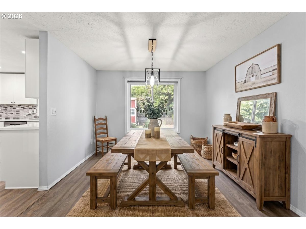 6695 Mcleod Ln Ne Property Photo 14