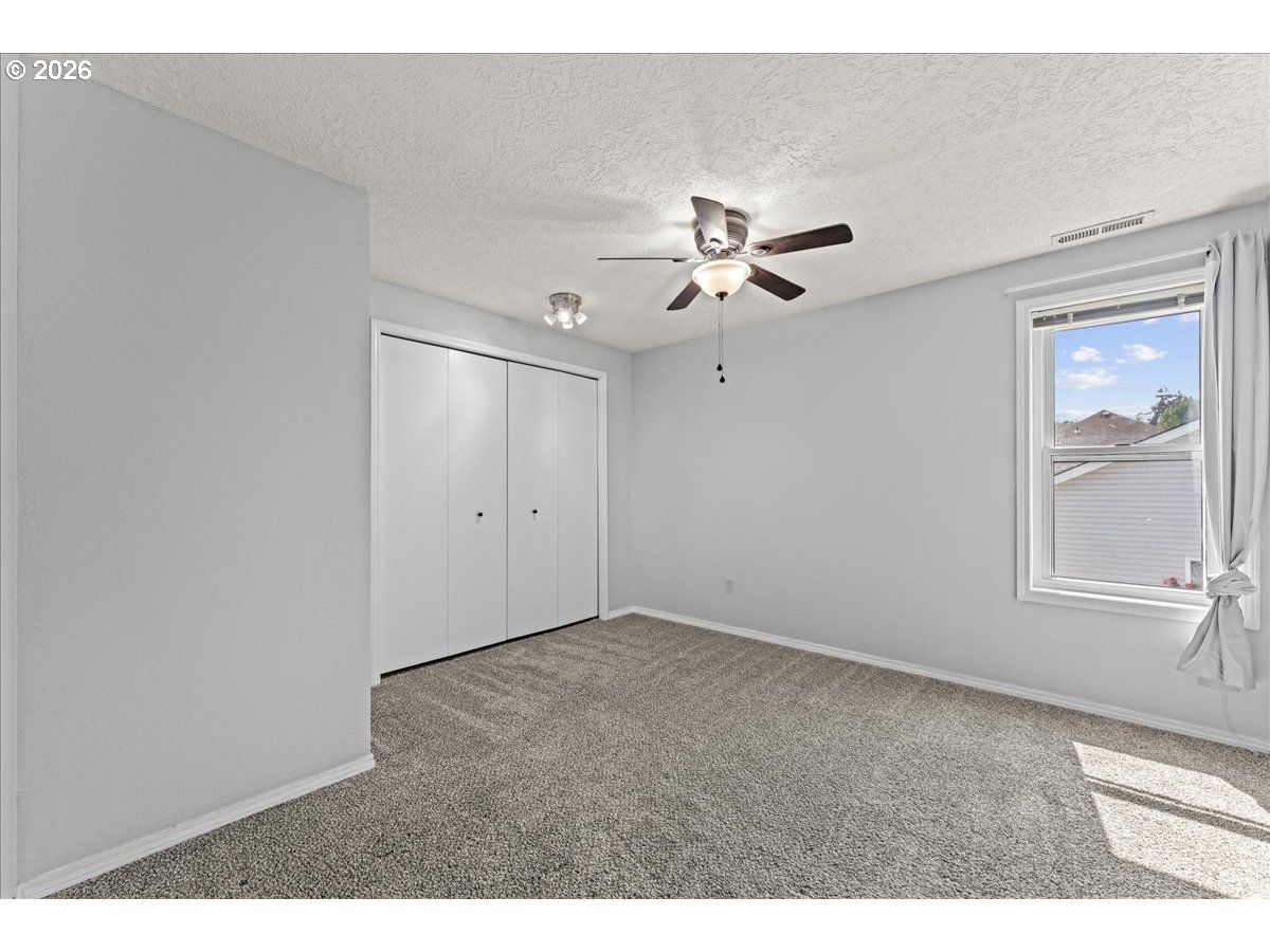 6695 Mcleod Ln Ne Property Photo 31