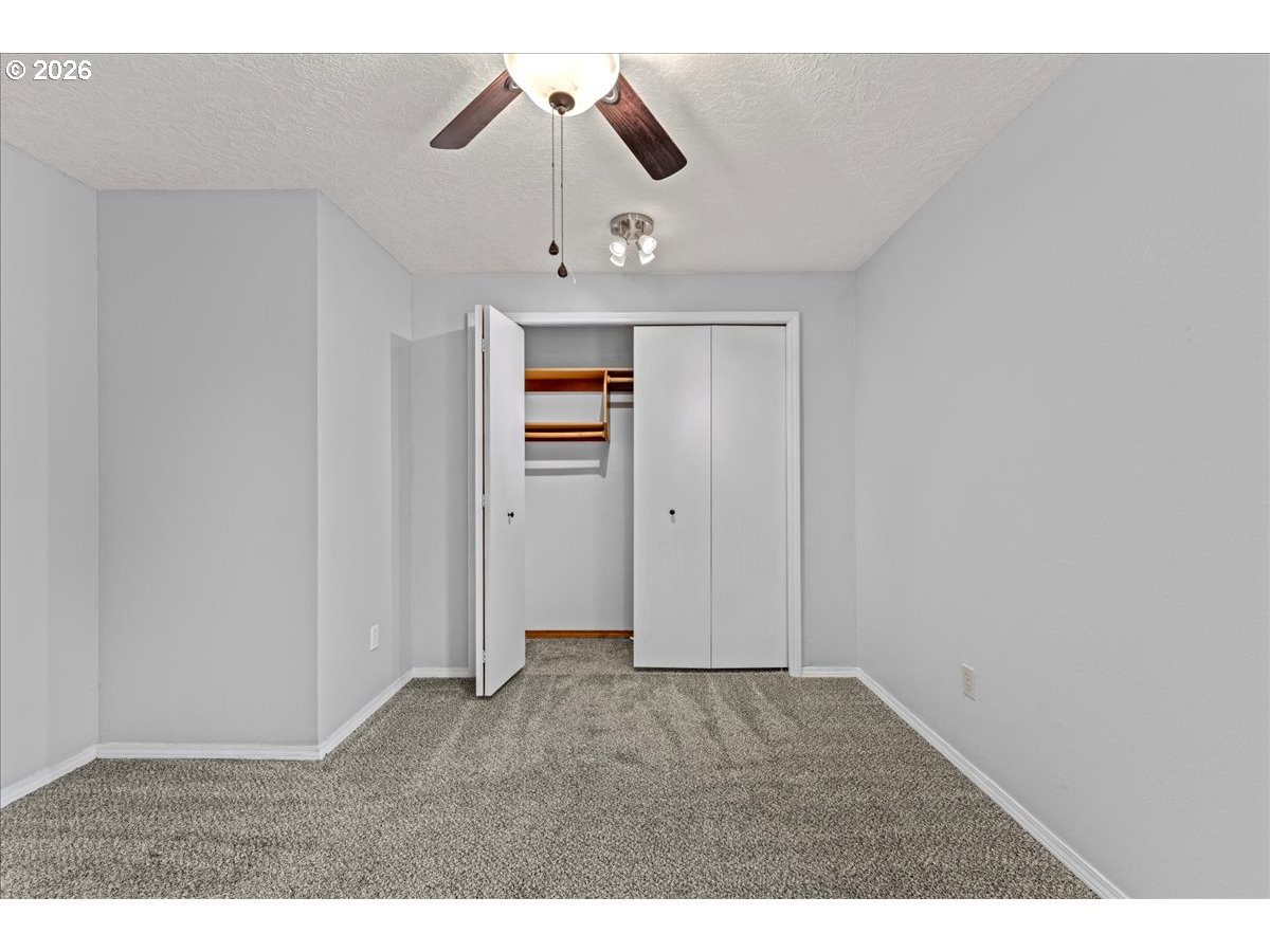 6695 Mcleod Ln Ne Property Photo 32
