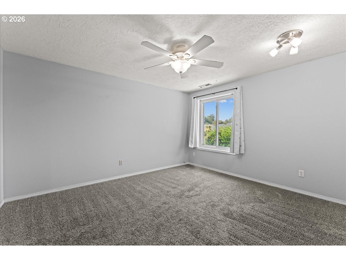 6695 Mcleod Ln Ne Property Photo 33