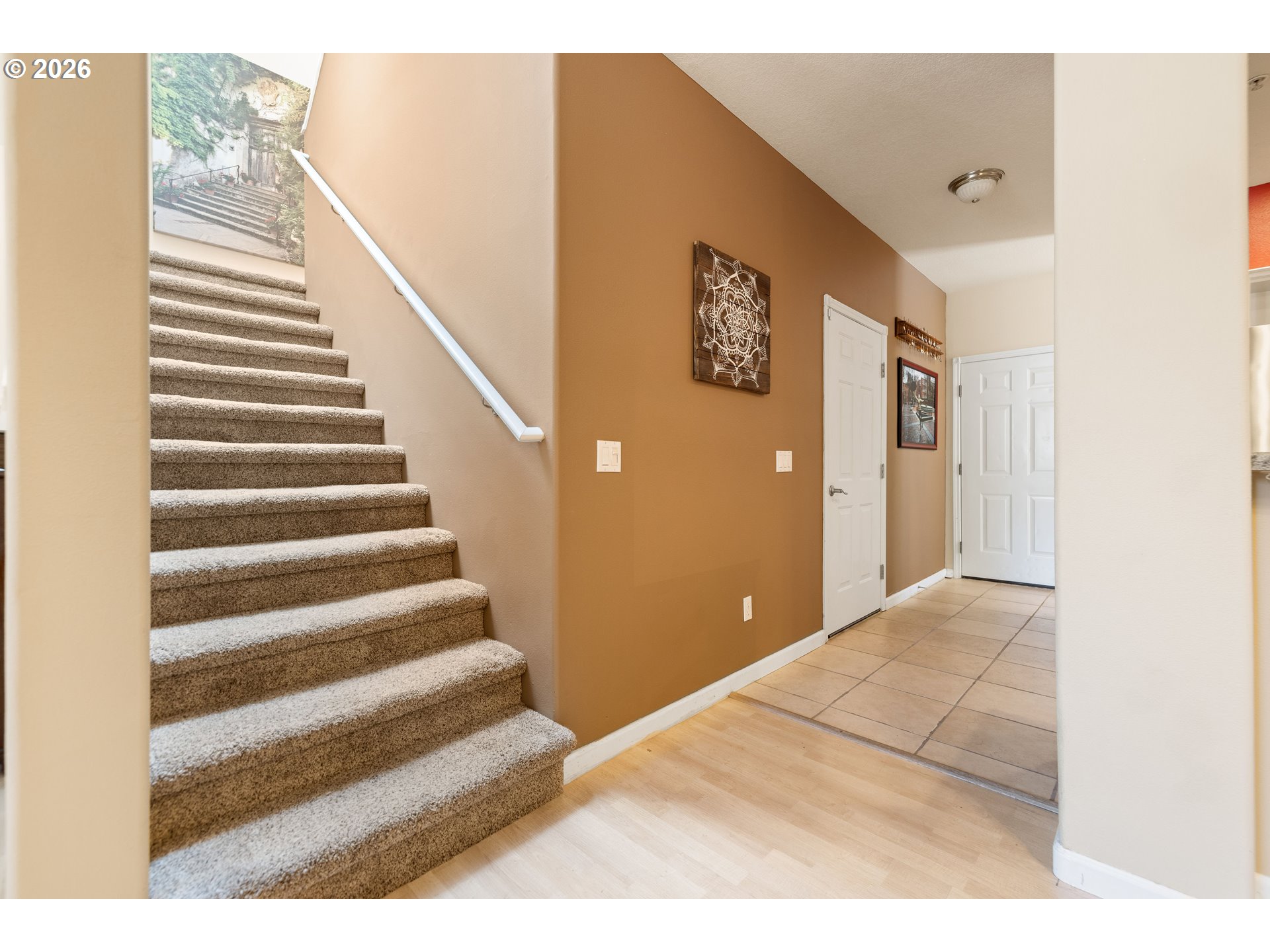 1048 Nw Burnside Rd Property Photo 19
