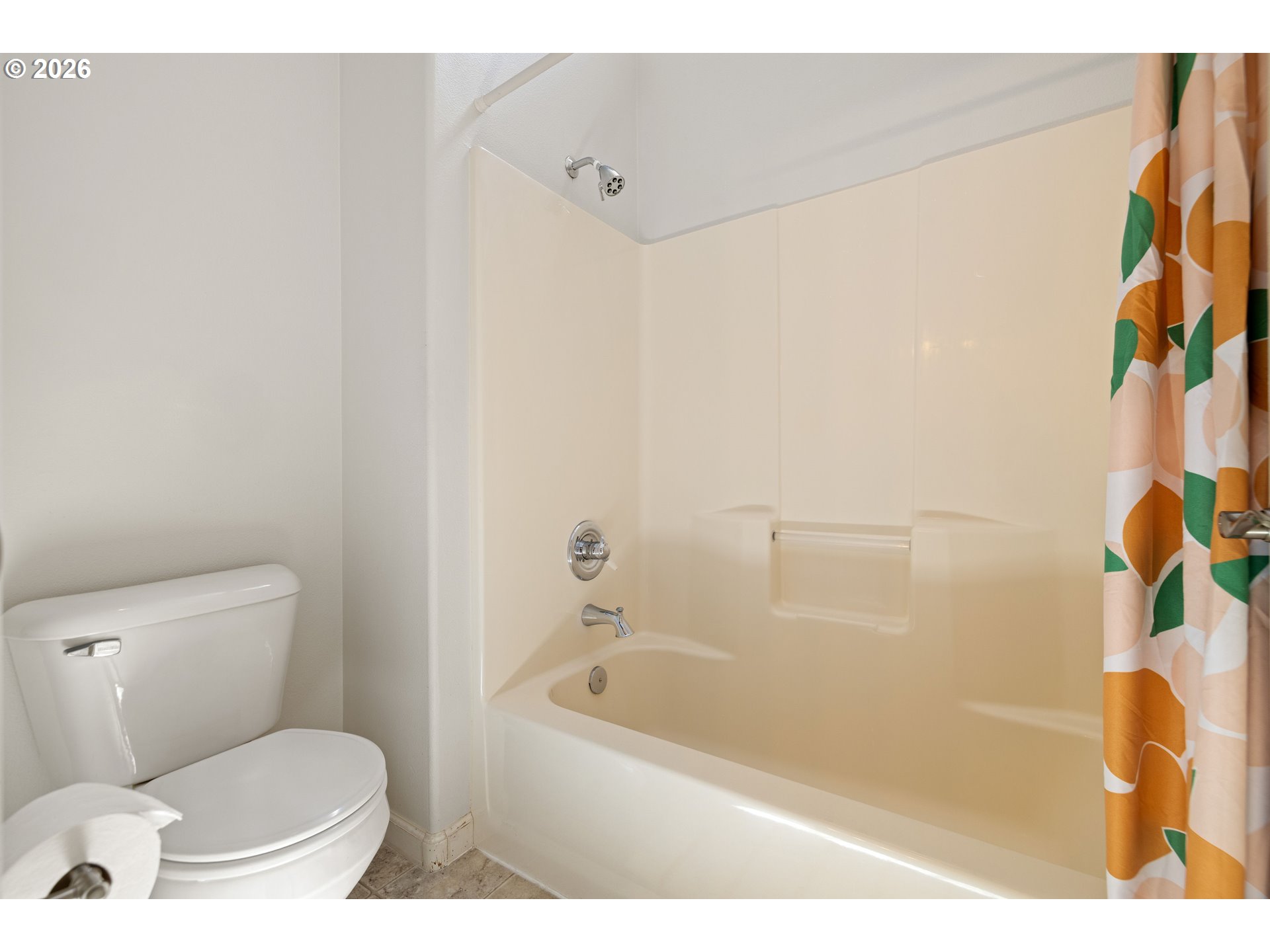 1048 Nw Burnside Rd Property Photo 24