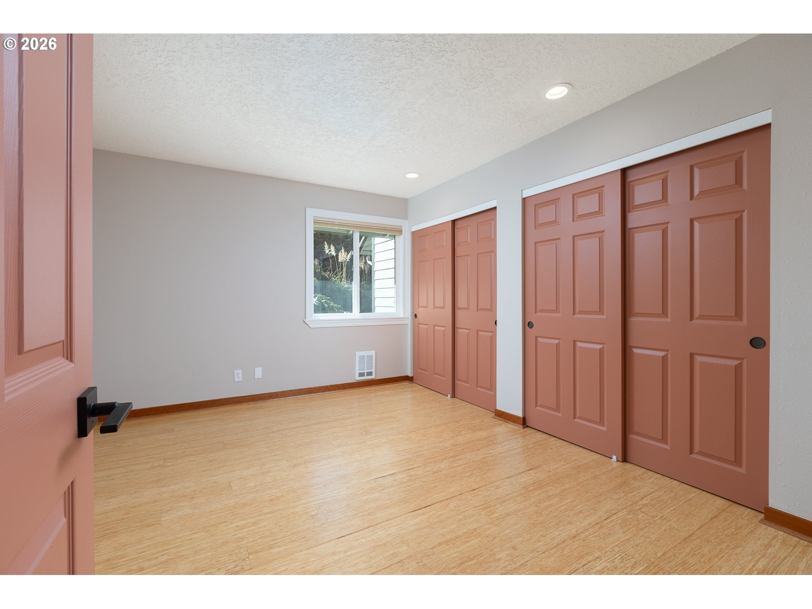 180 Se Highway 101 17 Property Photo 23