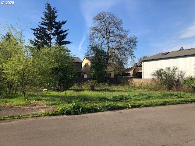 Bybee Blvd Property Photo 2
