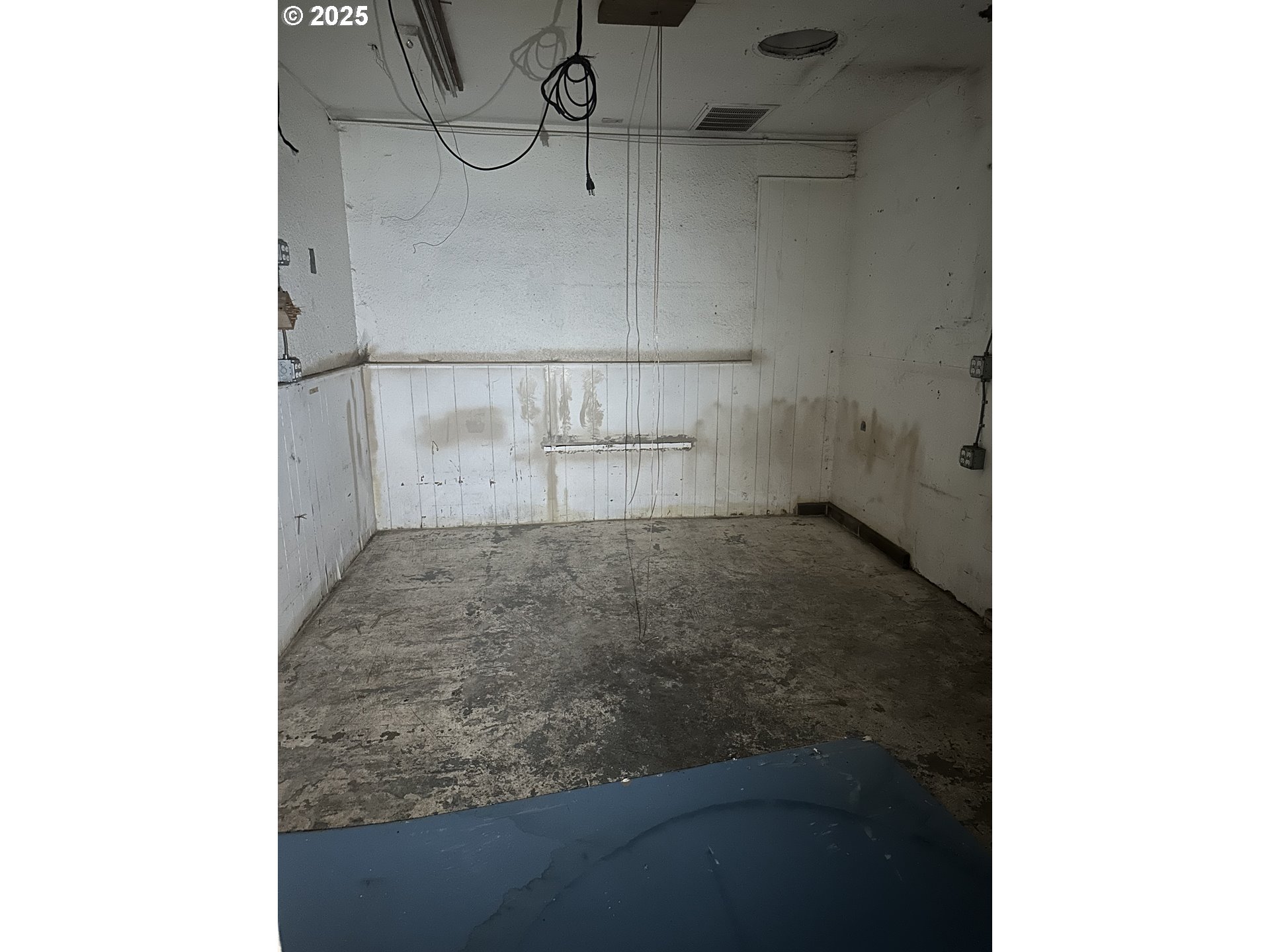 113 Main St Property Photo 8