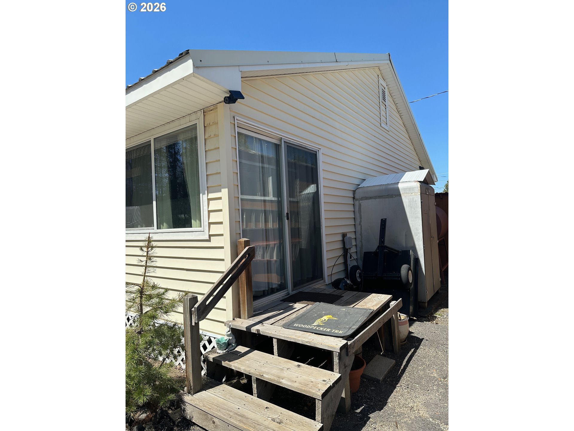136350 Main St Property Photo 3