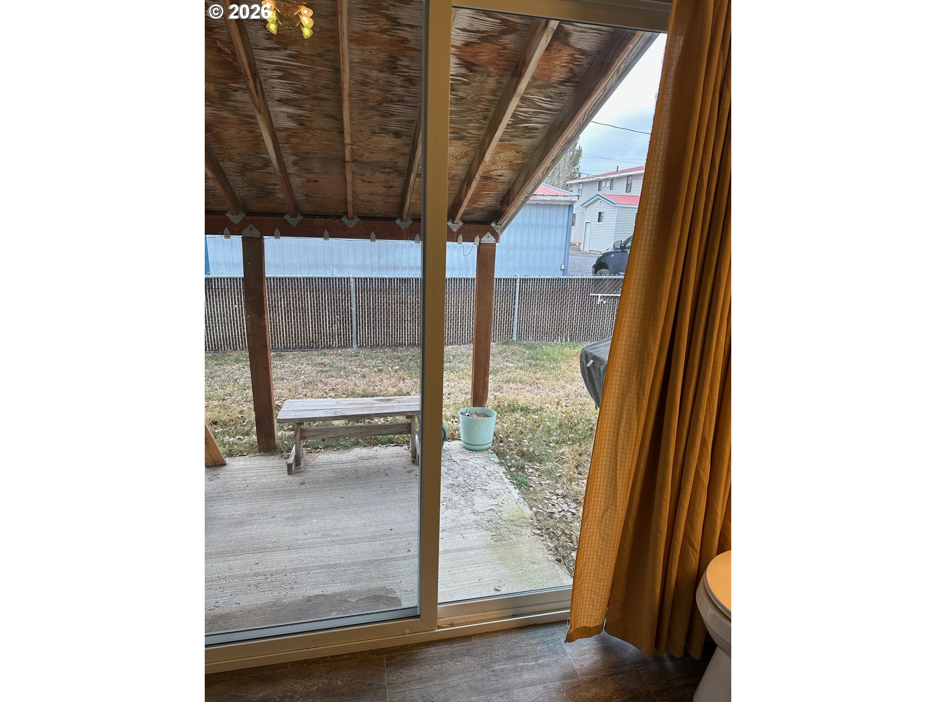 136350 Main St Property Photo 11