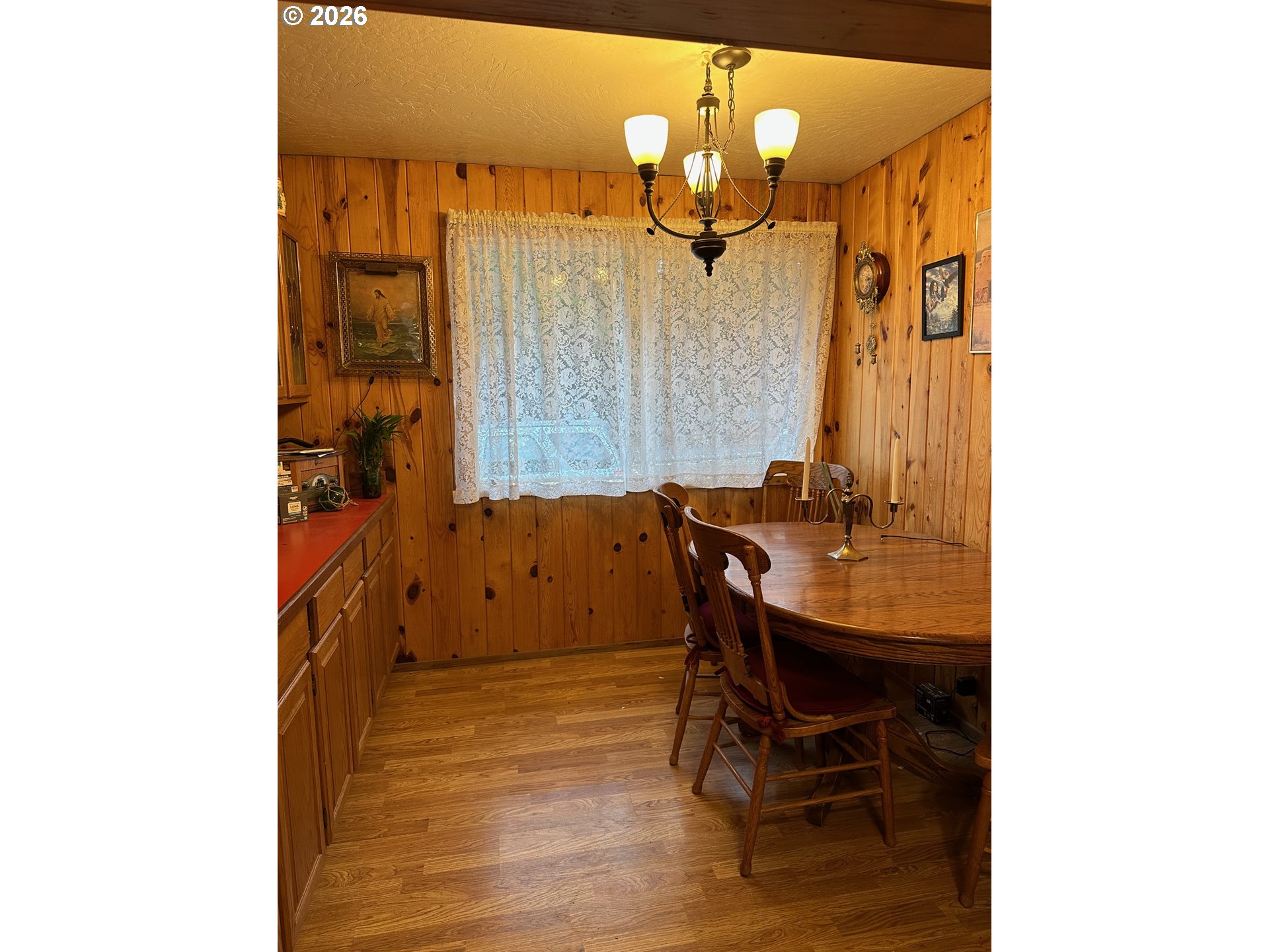 136350 Main St Property Photo 18