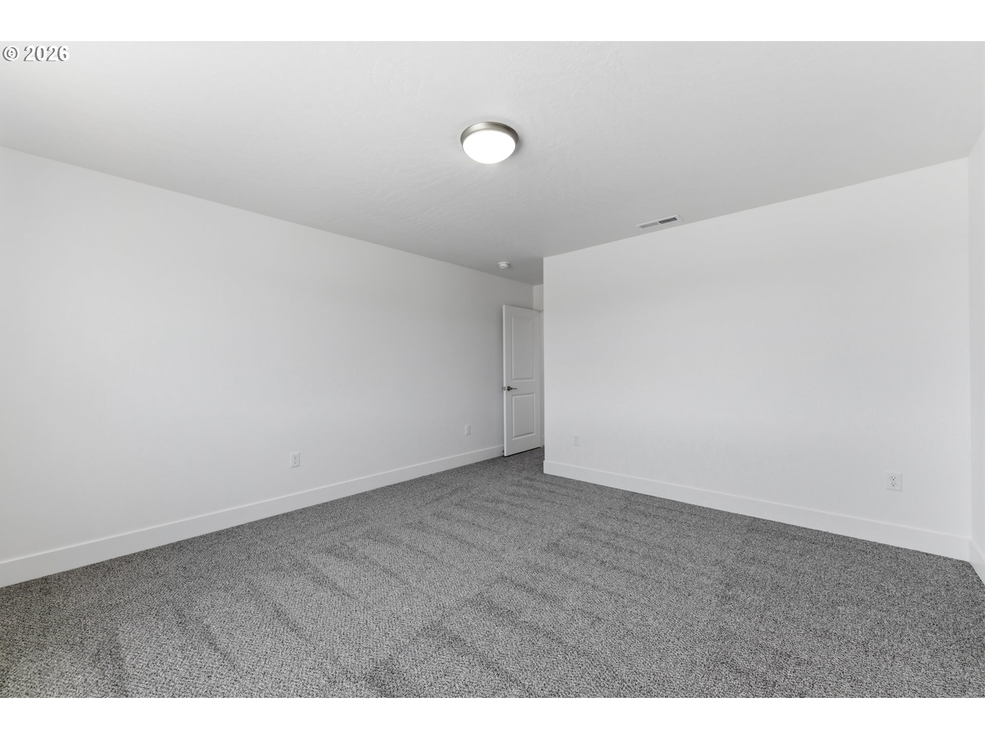 219 Sw Sparrow St Property Photo 22