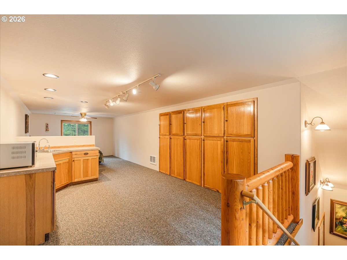 152038 Conestoga Rd Property Photo 9