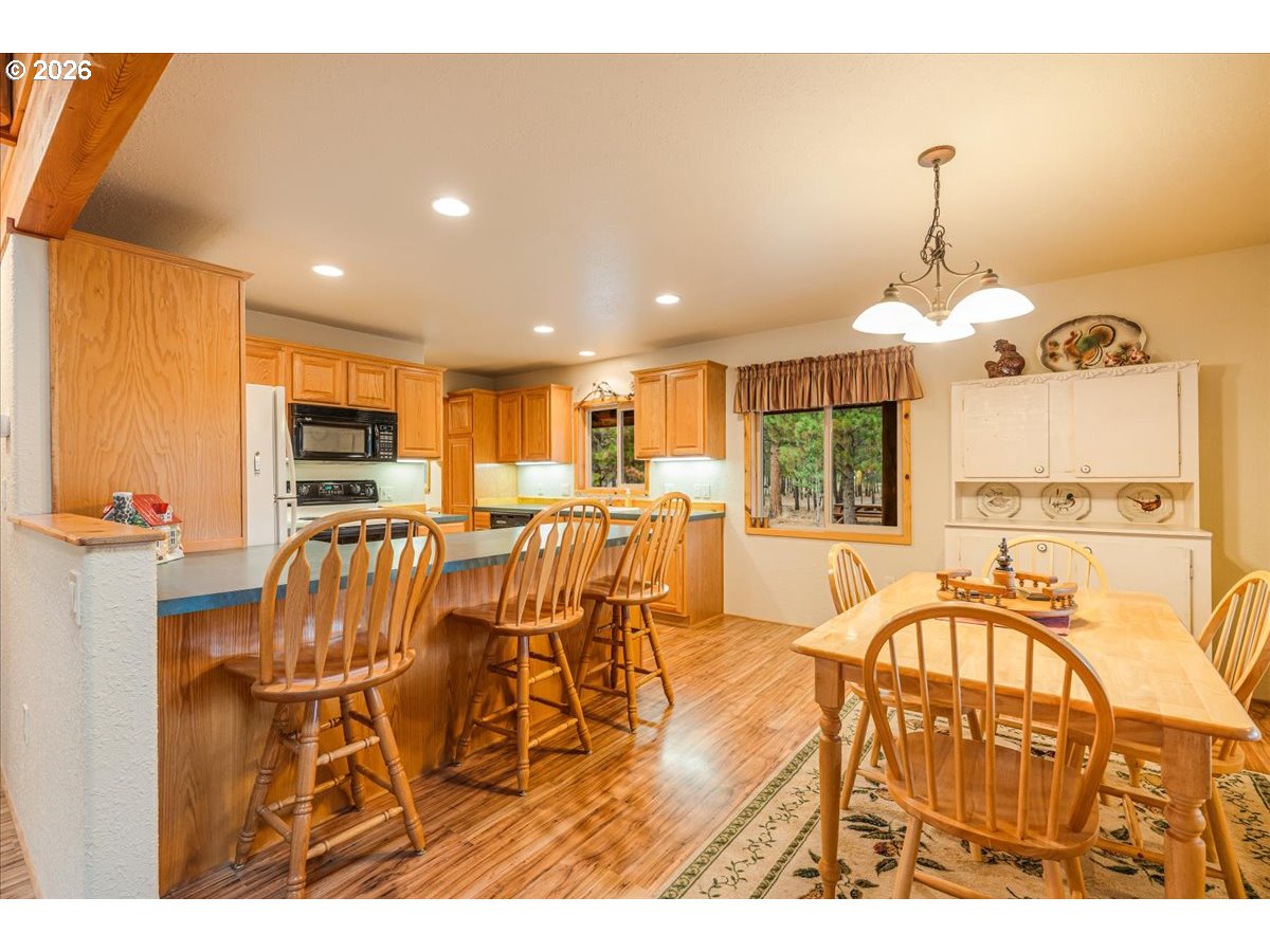 152038 Conestoga Rd Property Photo 12