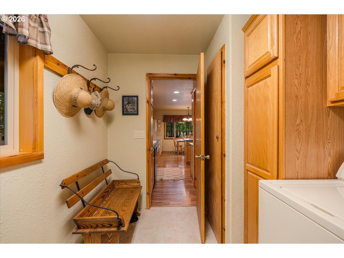 152038 Conestoga Rd Property Photo 21