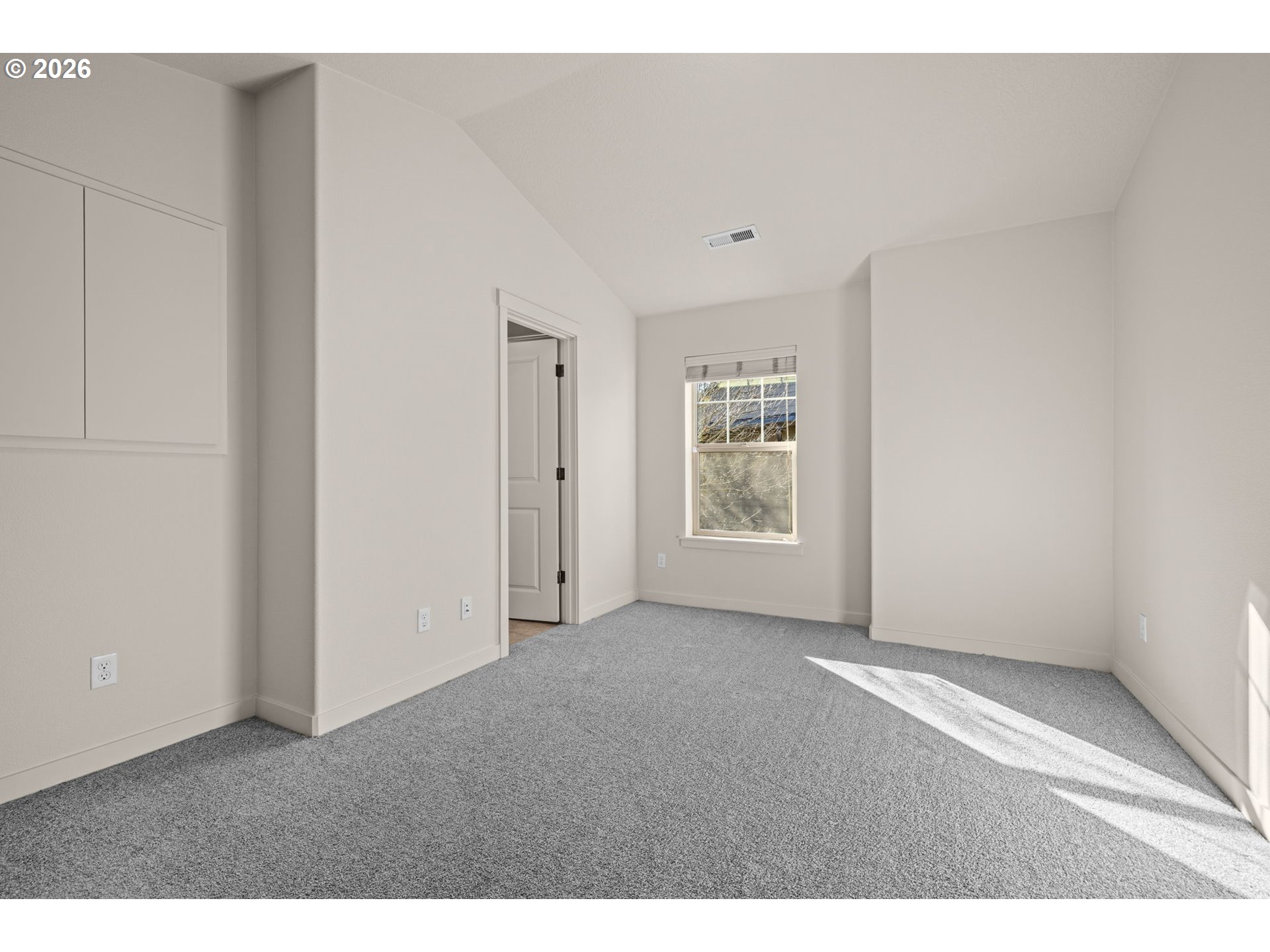 8778 Ne Delamere Way Property Photo 23
