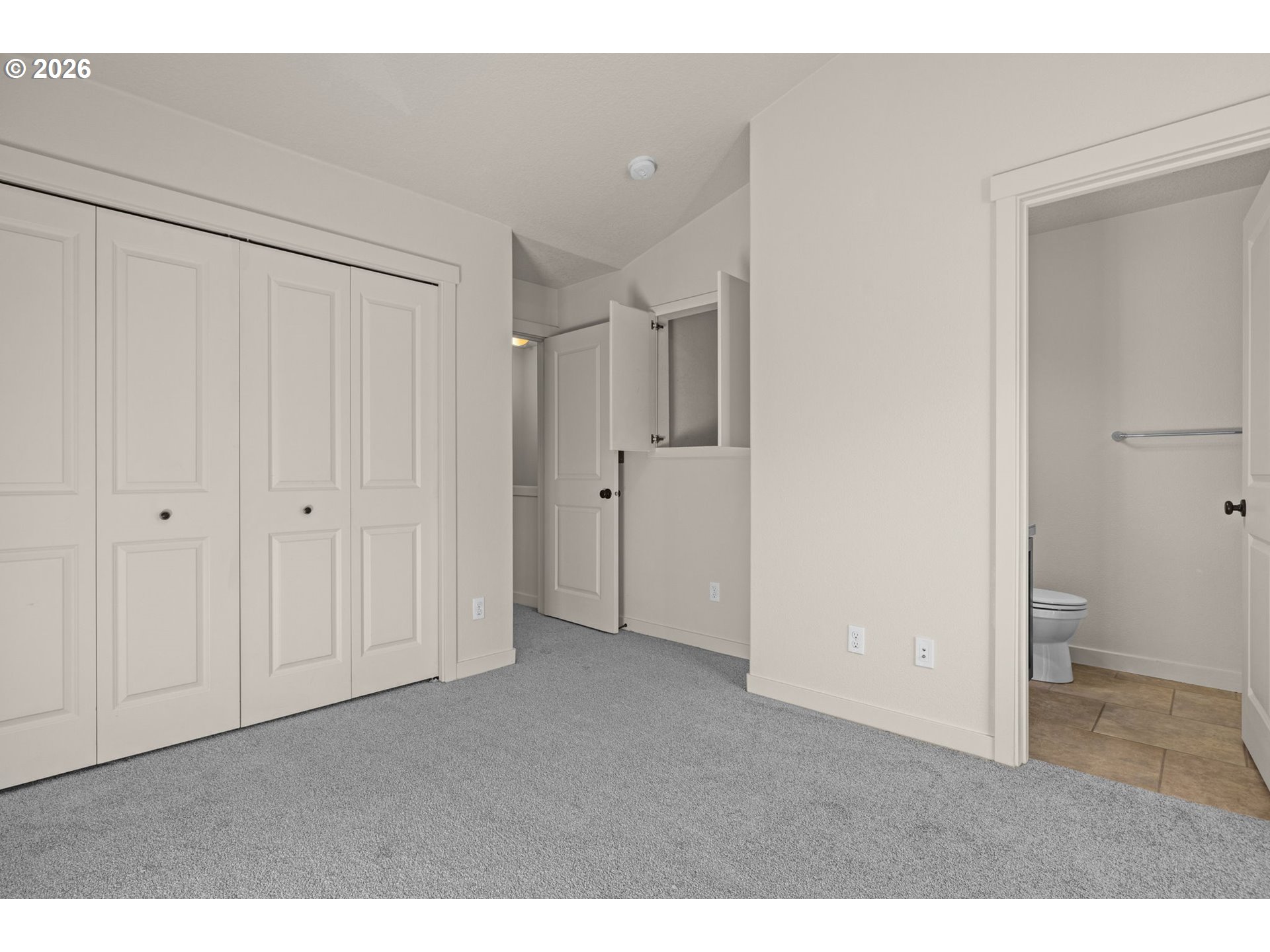 8778 Ne Delamere Way Property Photo 24