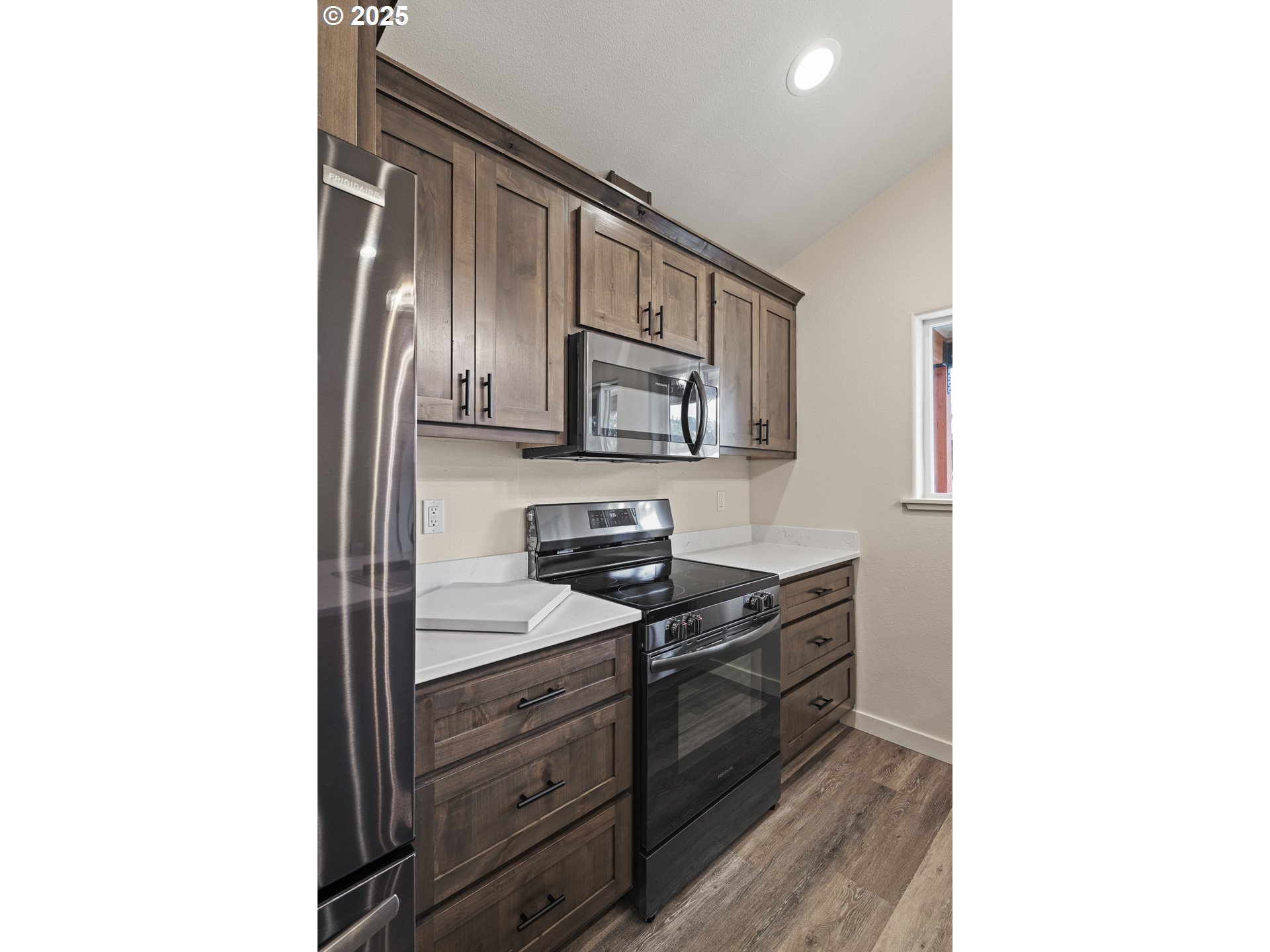 130 E Date Property Photo 14