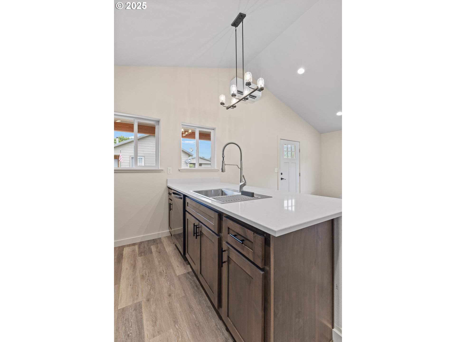 130 E Date Property Photo 15