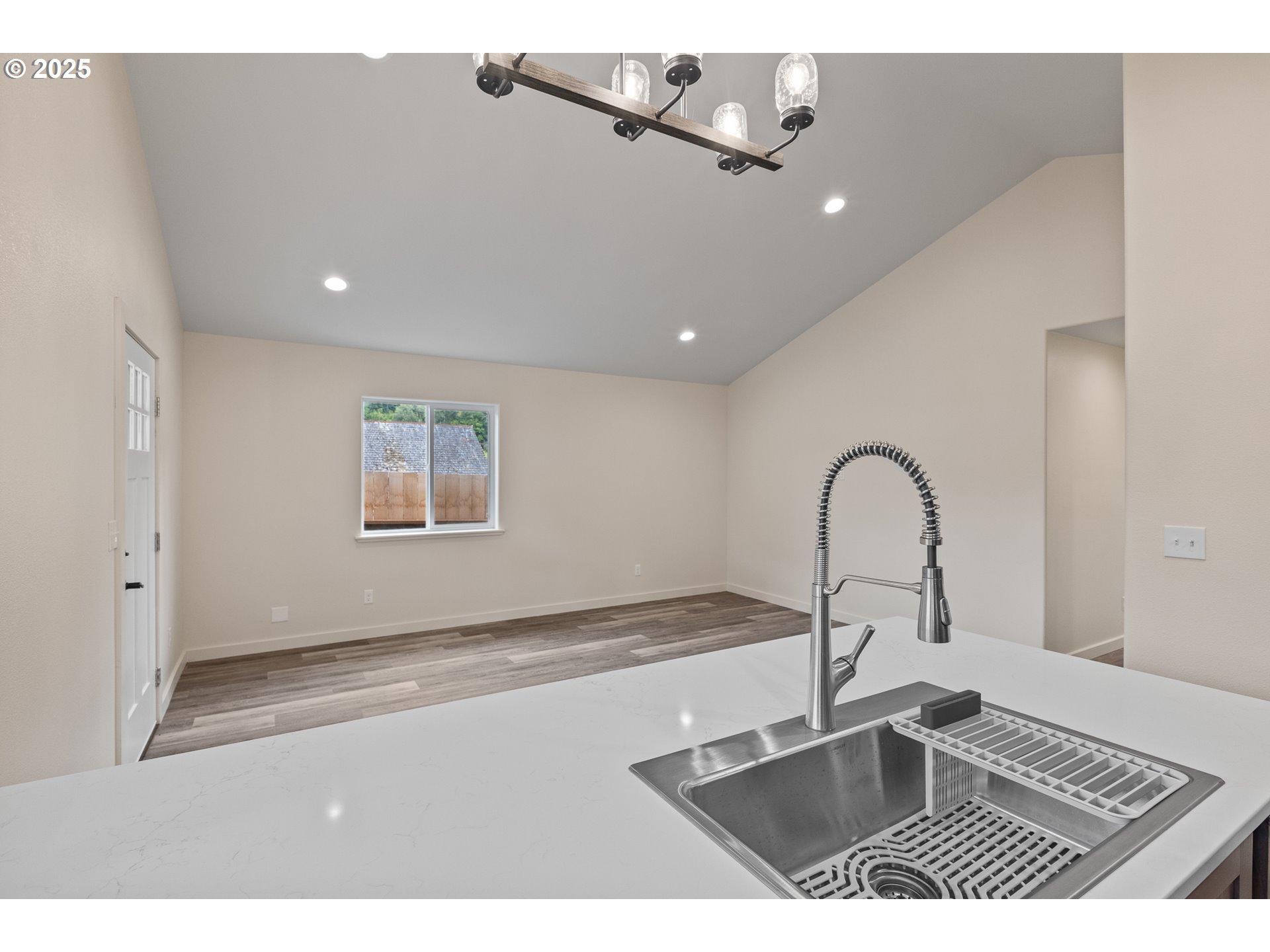 130 E Date Property Photo 17