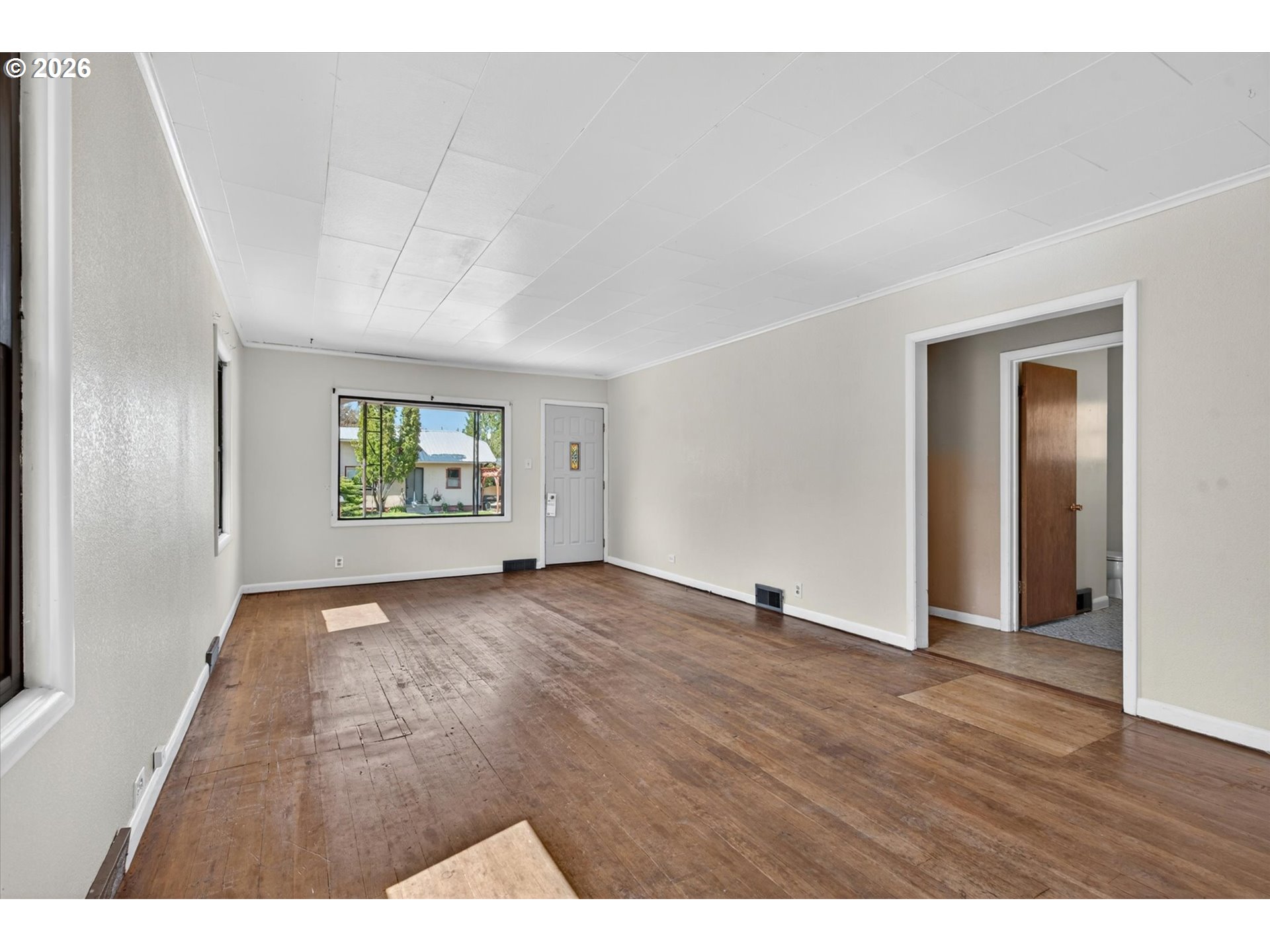 1235 Valley Ave Property Photo 5