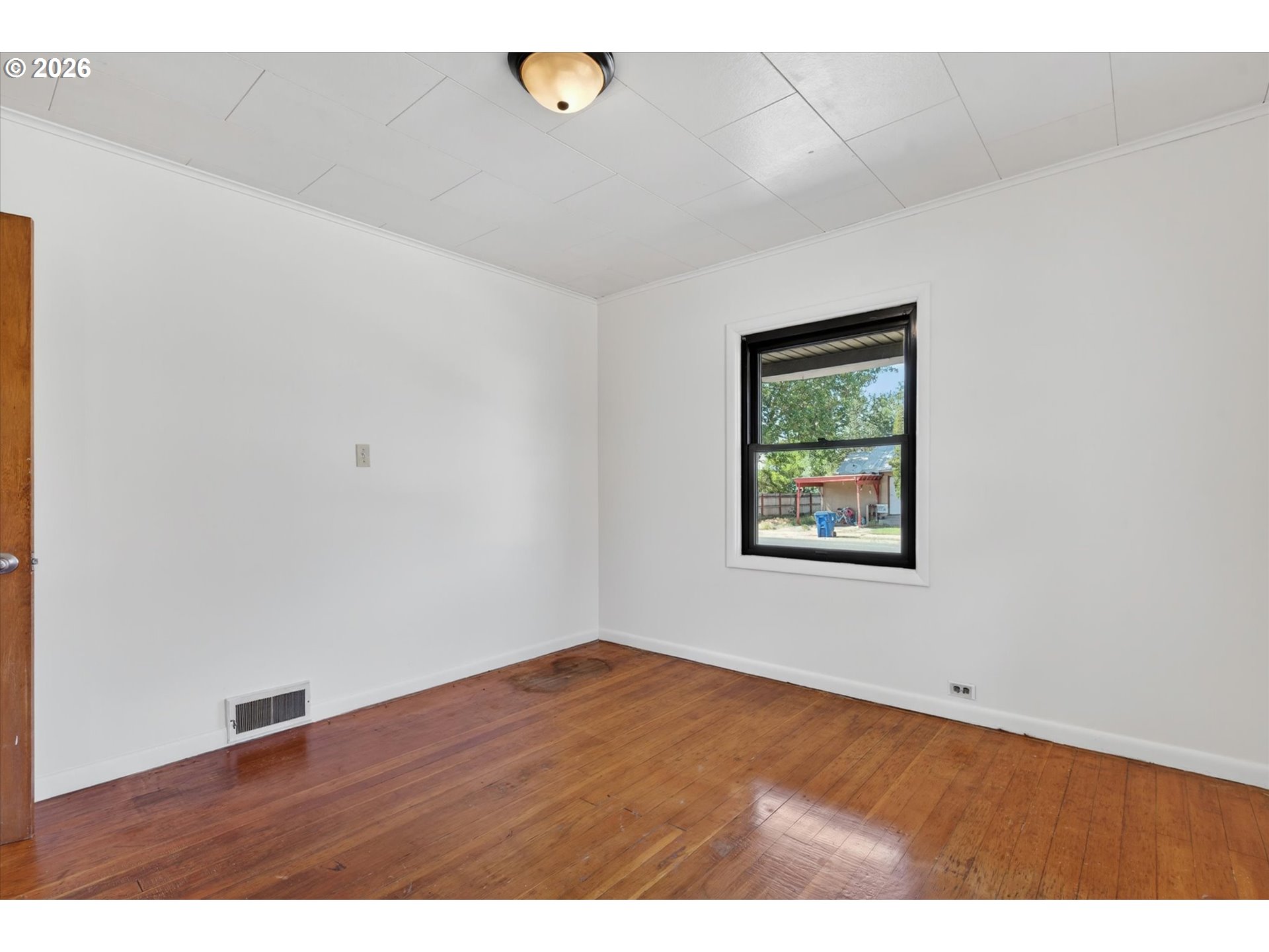 1235 Valley Ave Property Photo 6