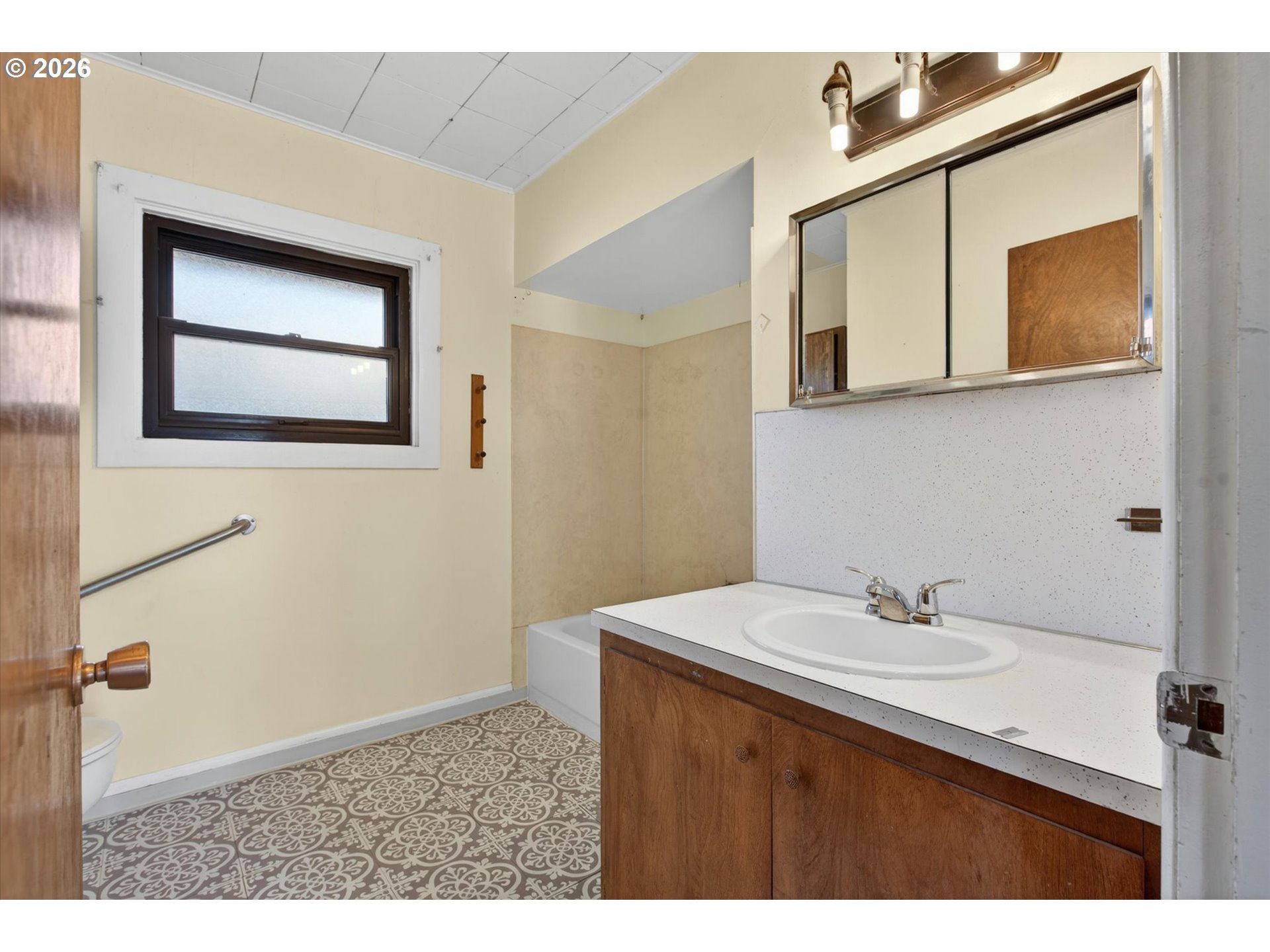 1235 Valley Ave Property Photo 8