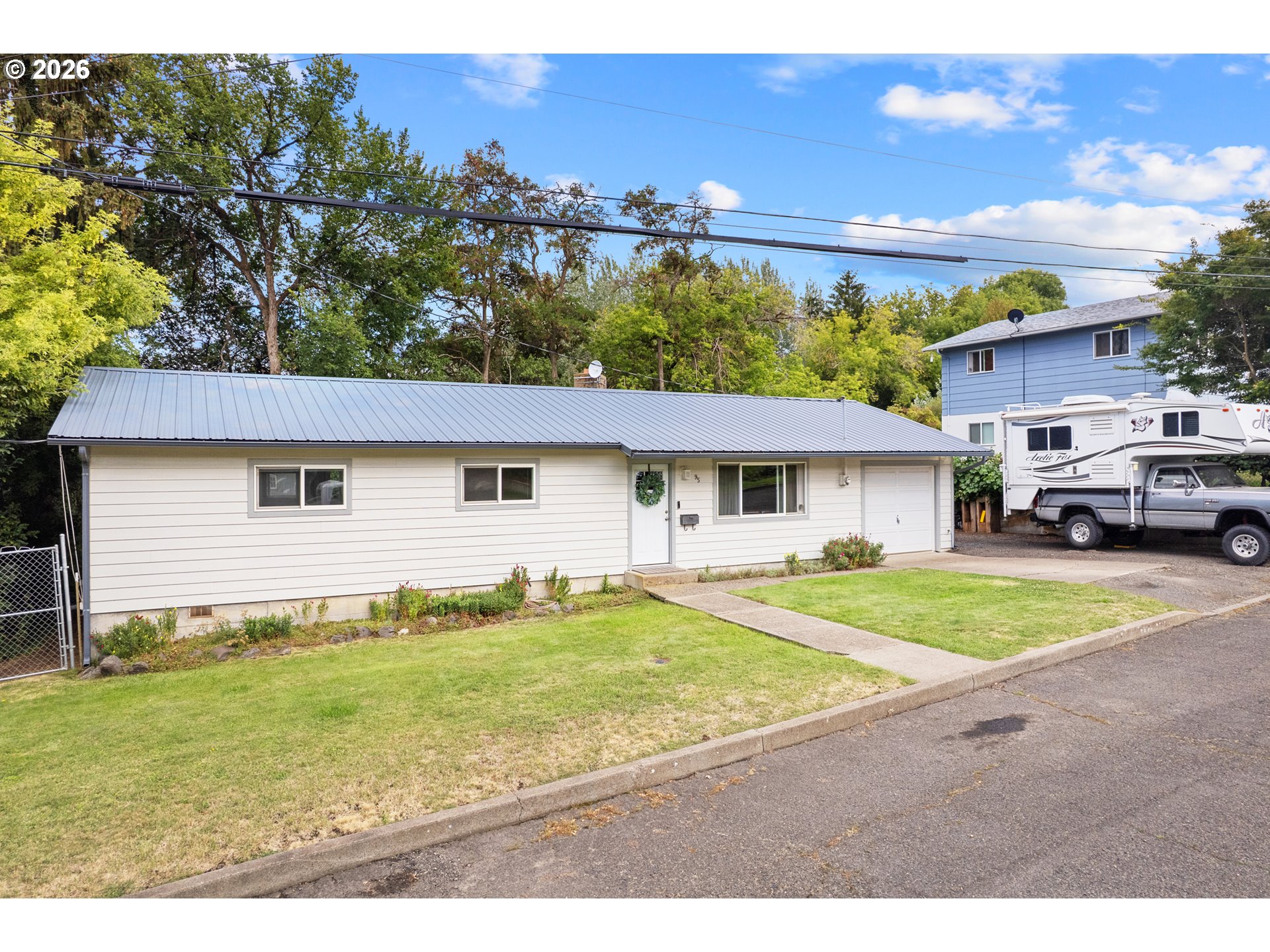 95 Cedar St Property Photo 1
