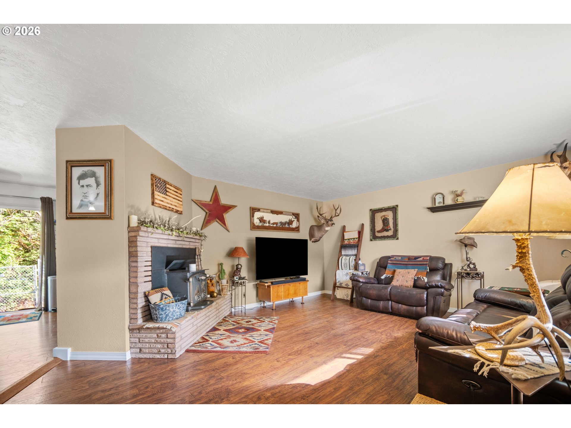 95 Cedar St Property Photo 3