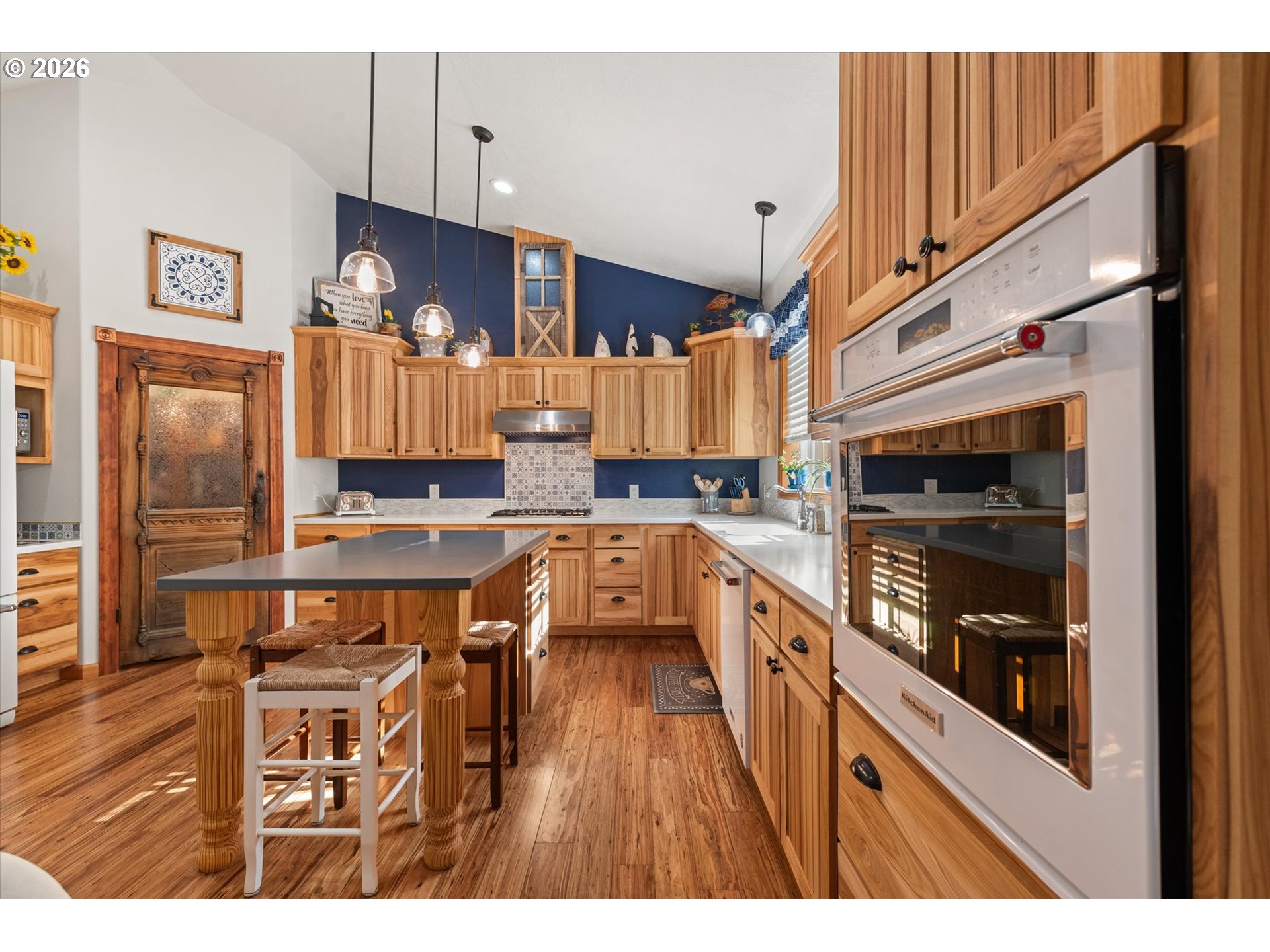 60424 River Rd Property Photo 9