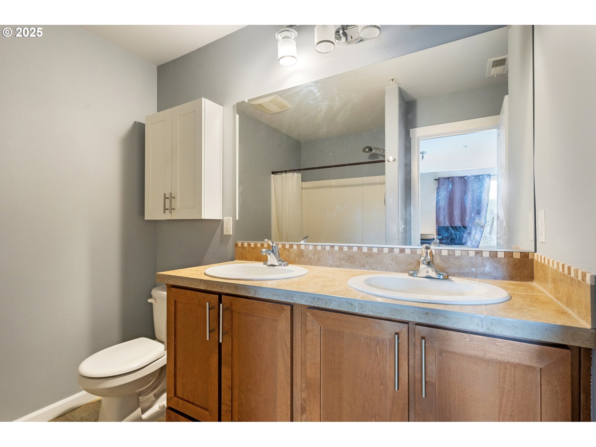 342 Ne Edgeway Dr Property Photo 18