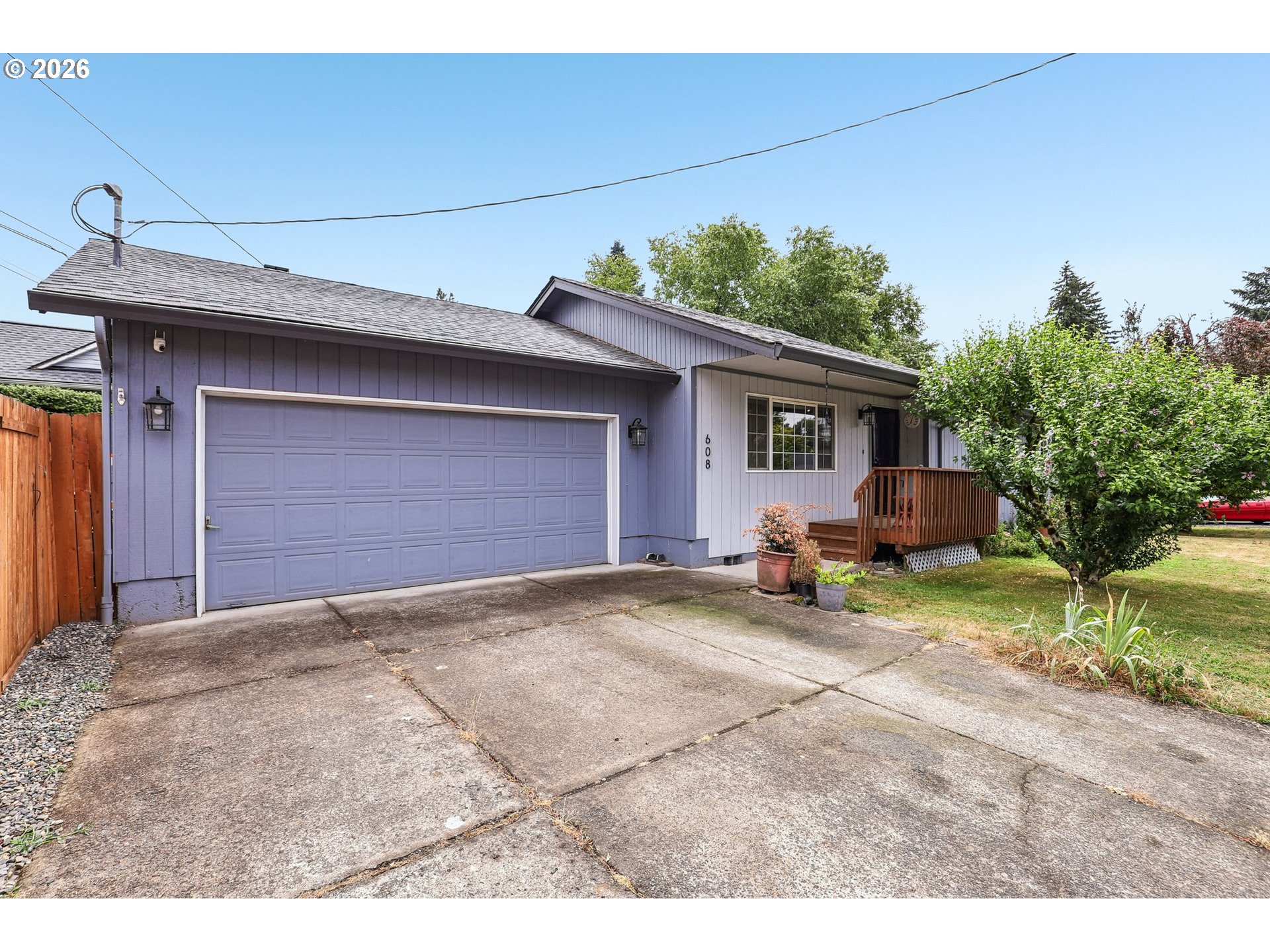 608 Se Sumner St Property Photo 1
