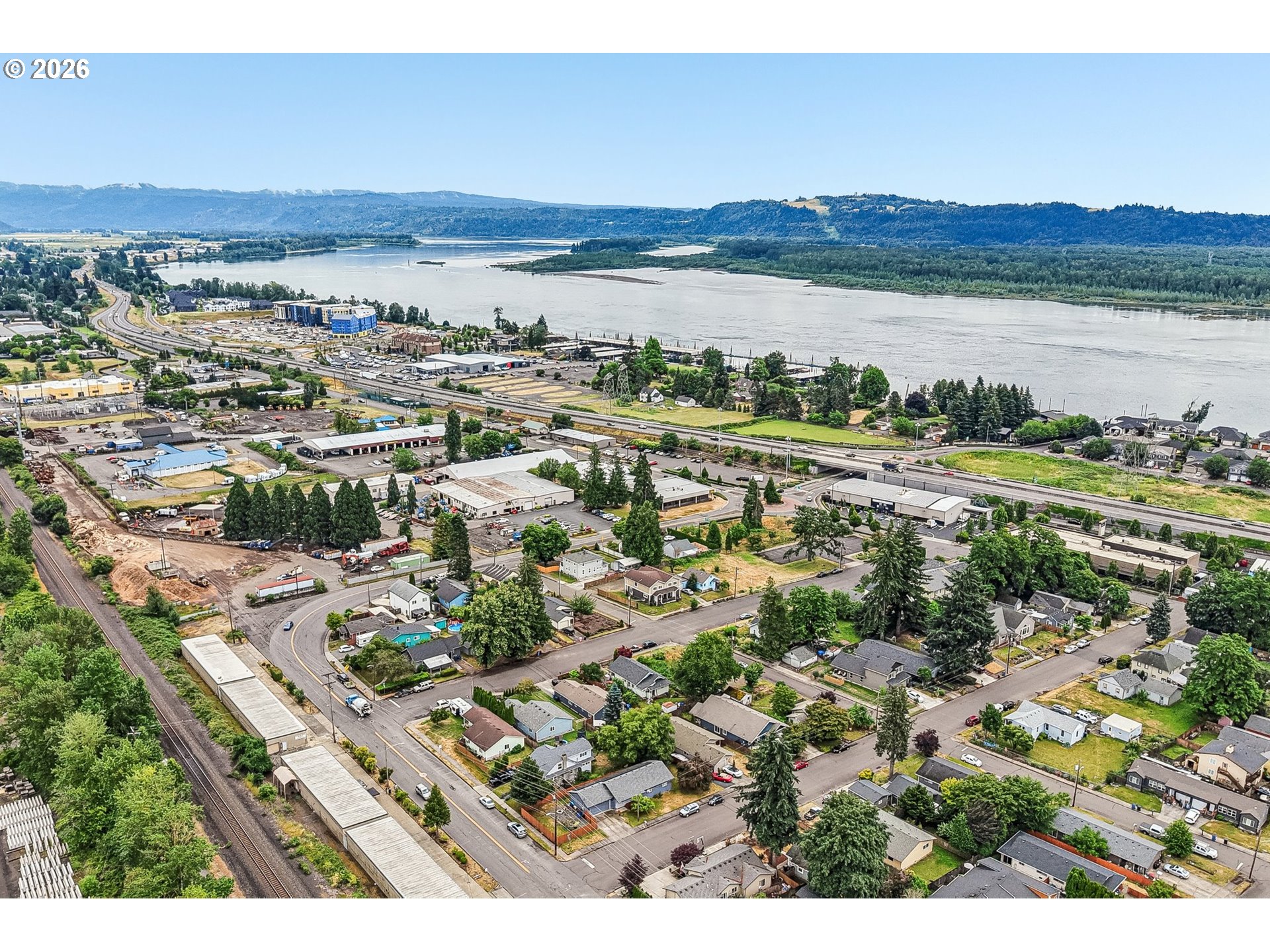 608 Se Sumner St Property Photo 32