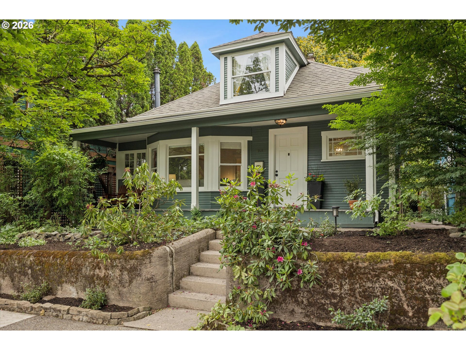 3218 S WATER AVE Property Photo 1