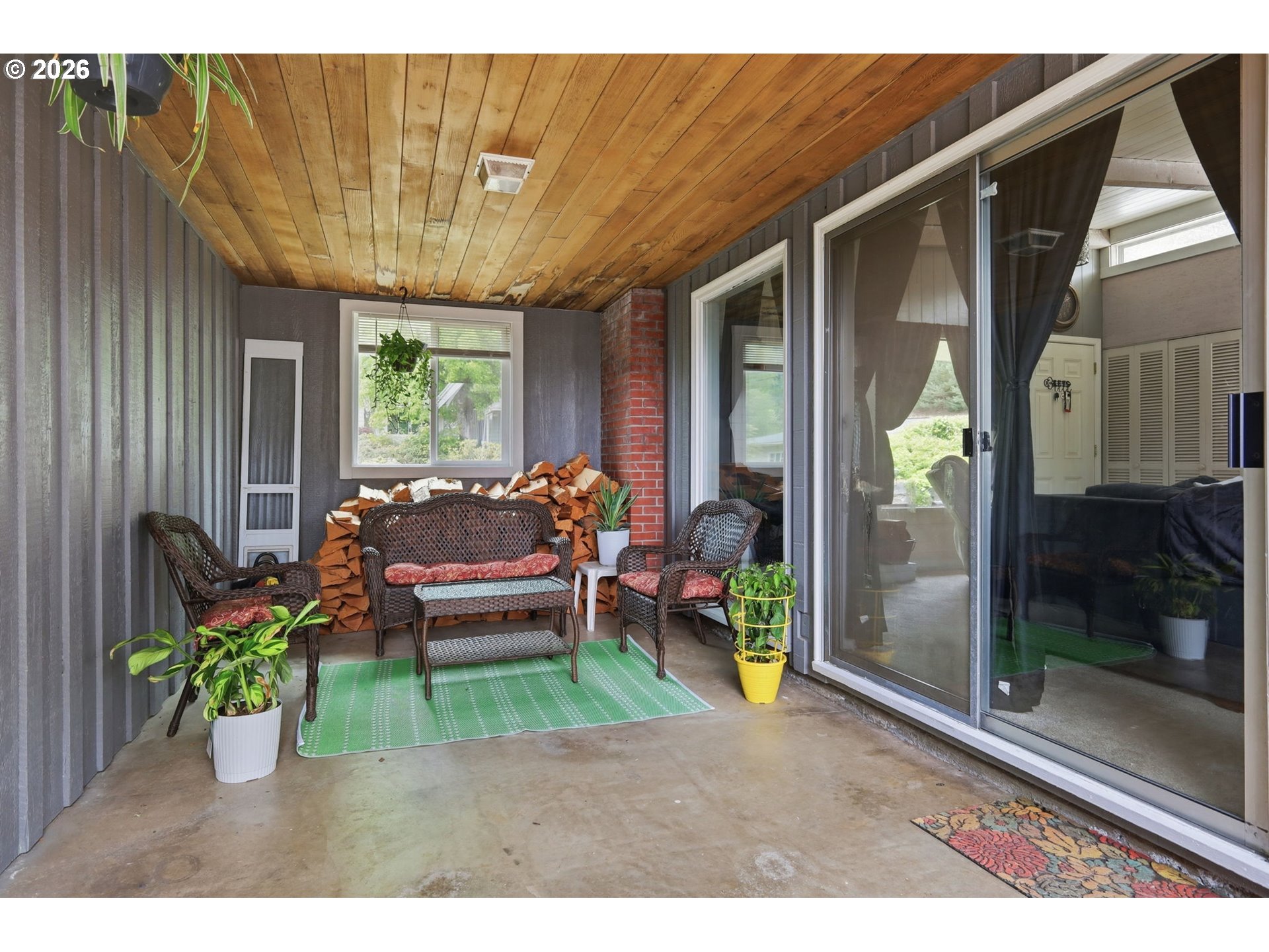 405 Kent St Property Photo 22