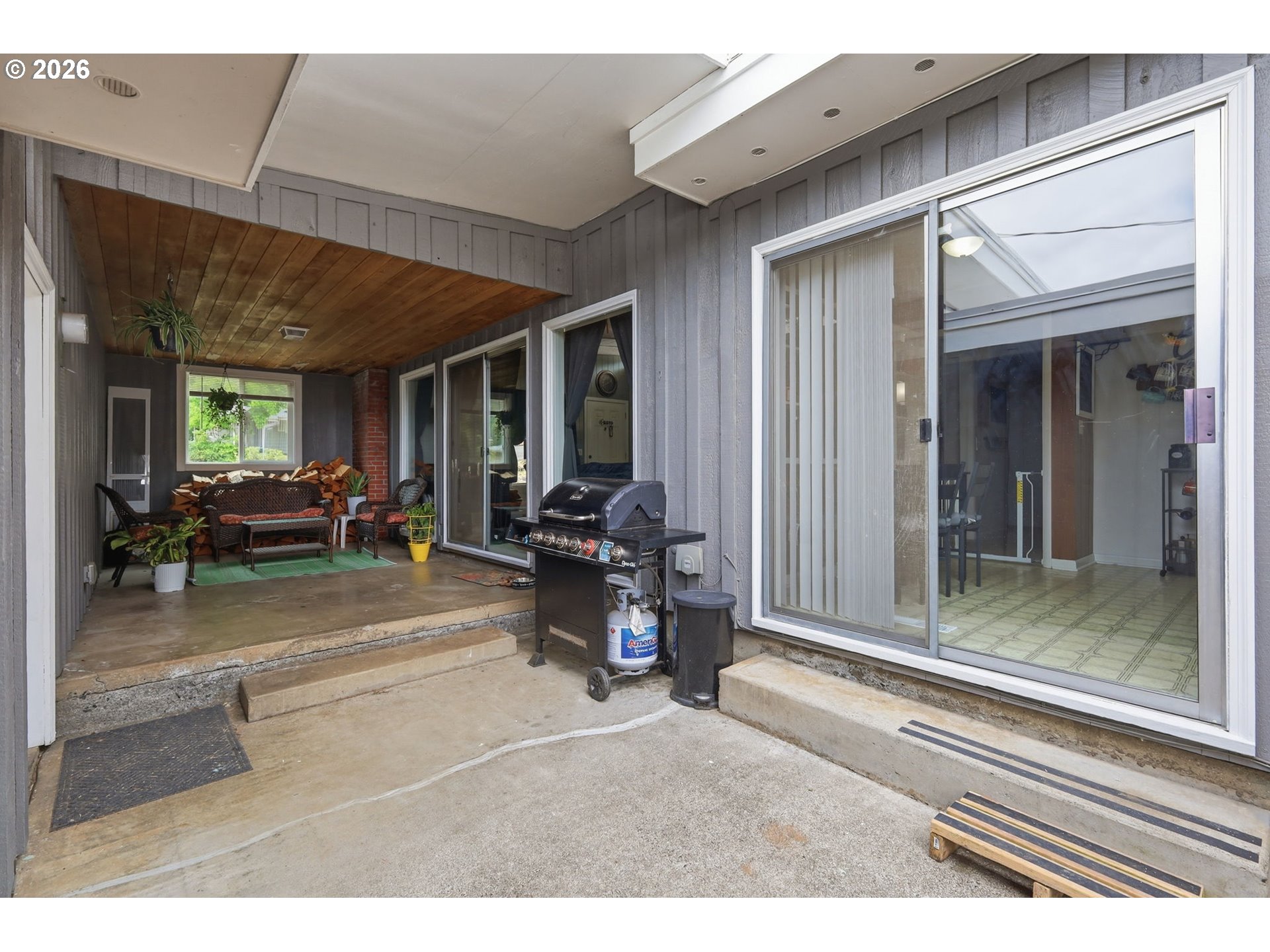 405 Kent St Property Photo 23