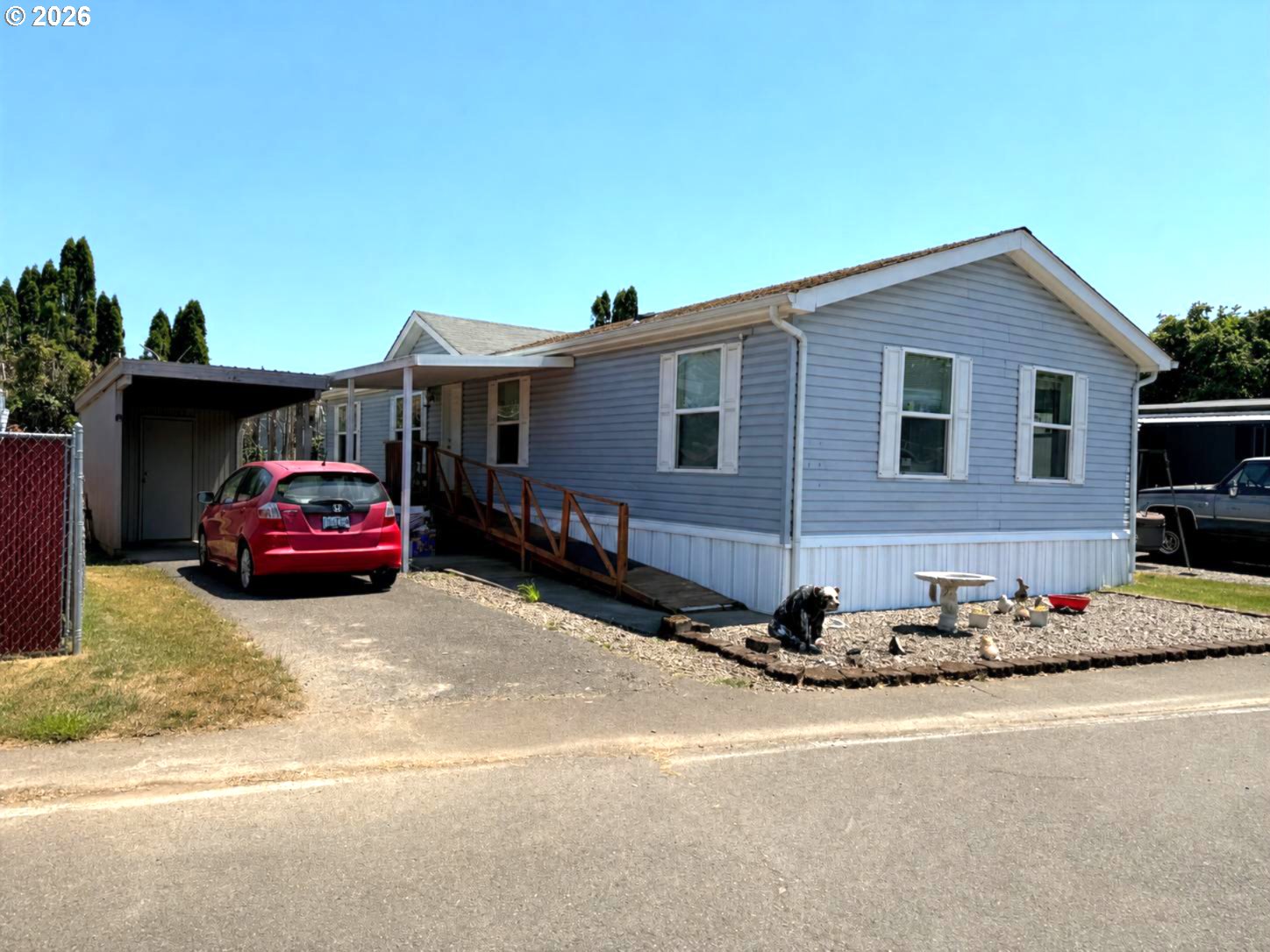 258 Clearwater Ave Ne Property Photo 1