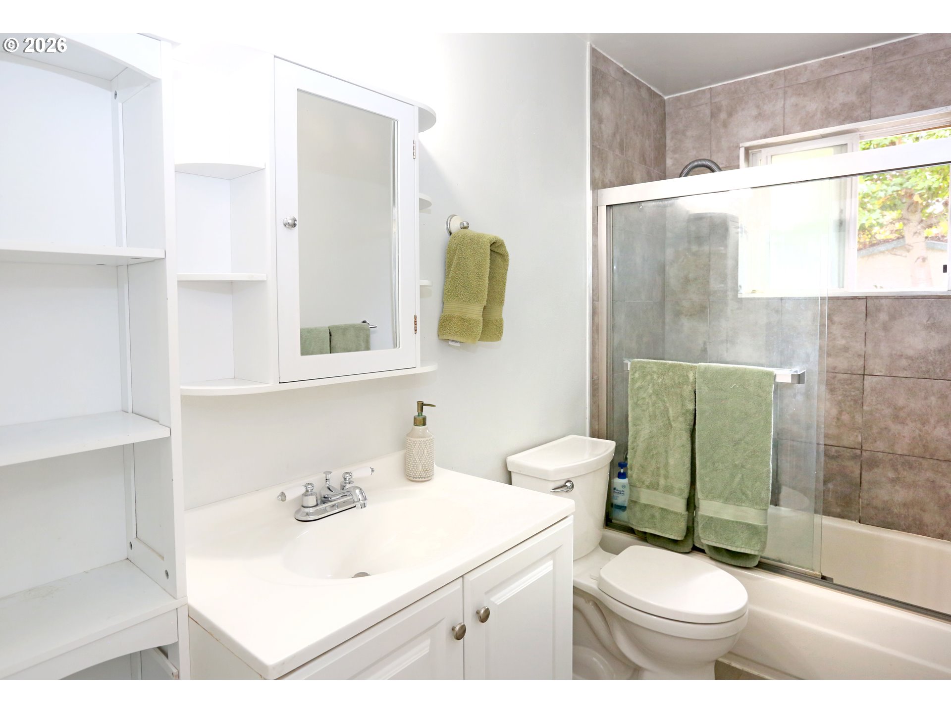 1158 S 39th St Property Photo 21