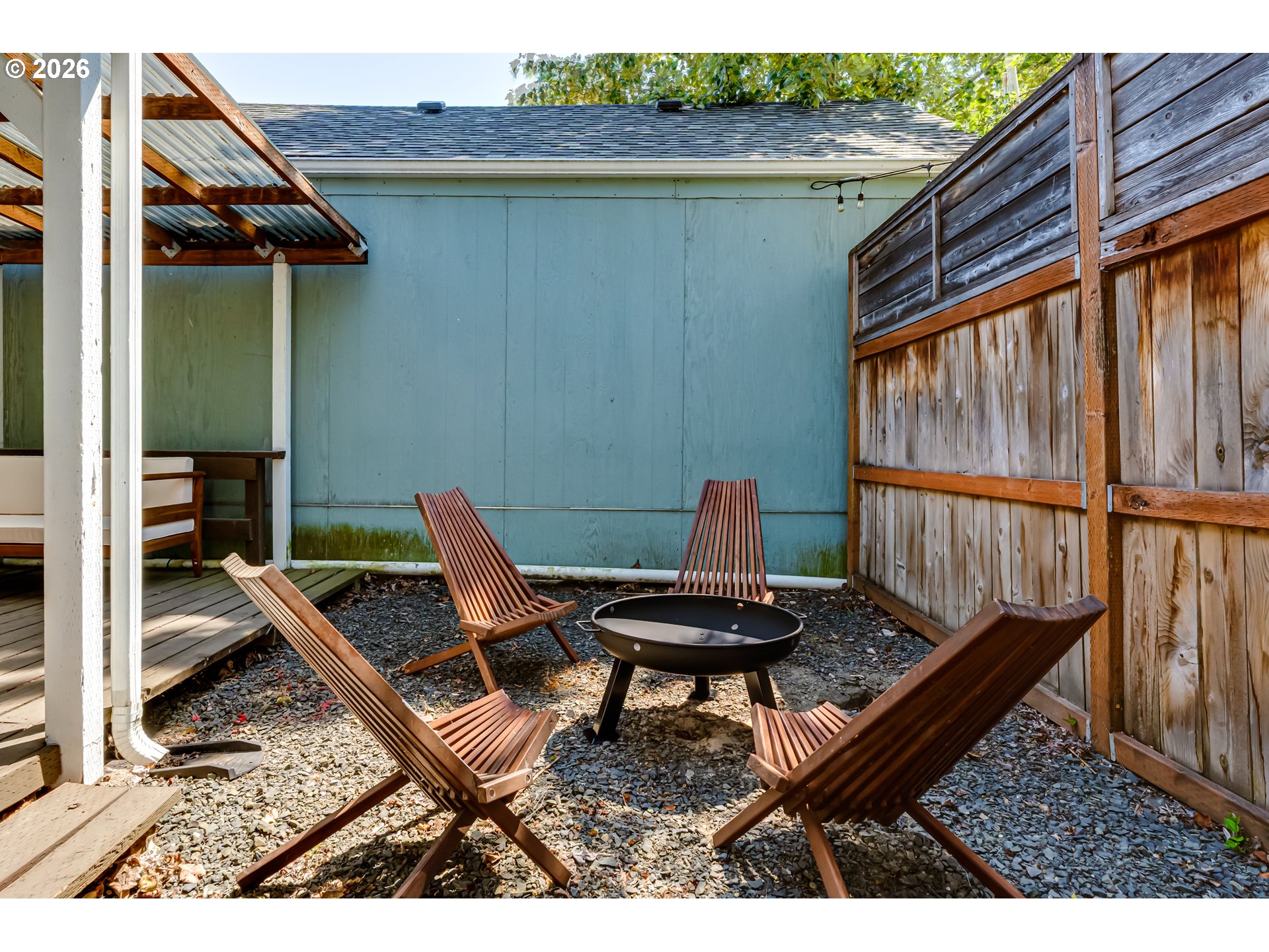 1722 Olive St Property Photo 38