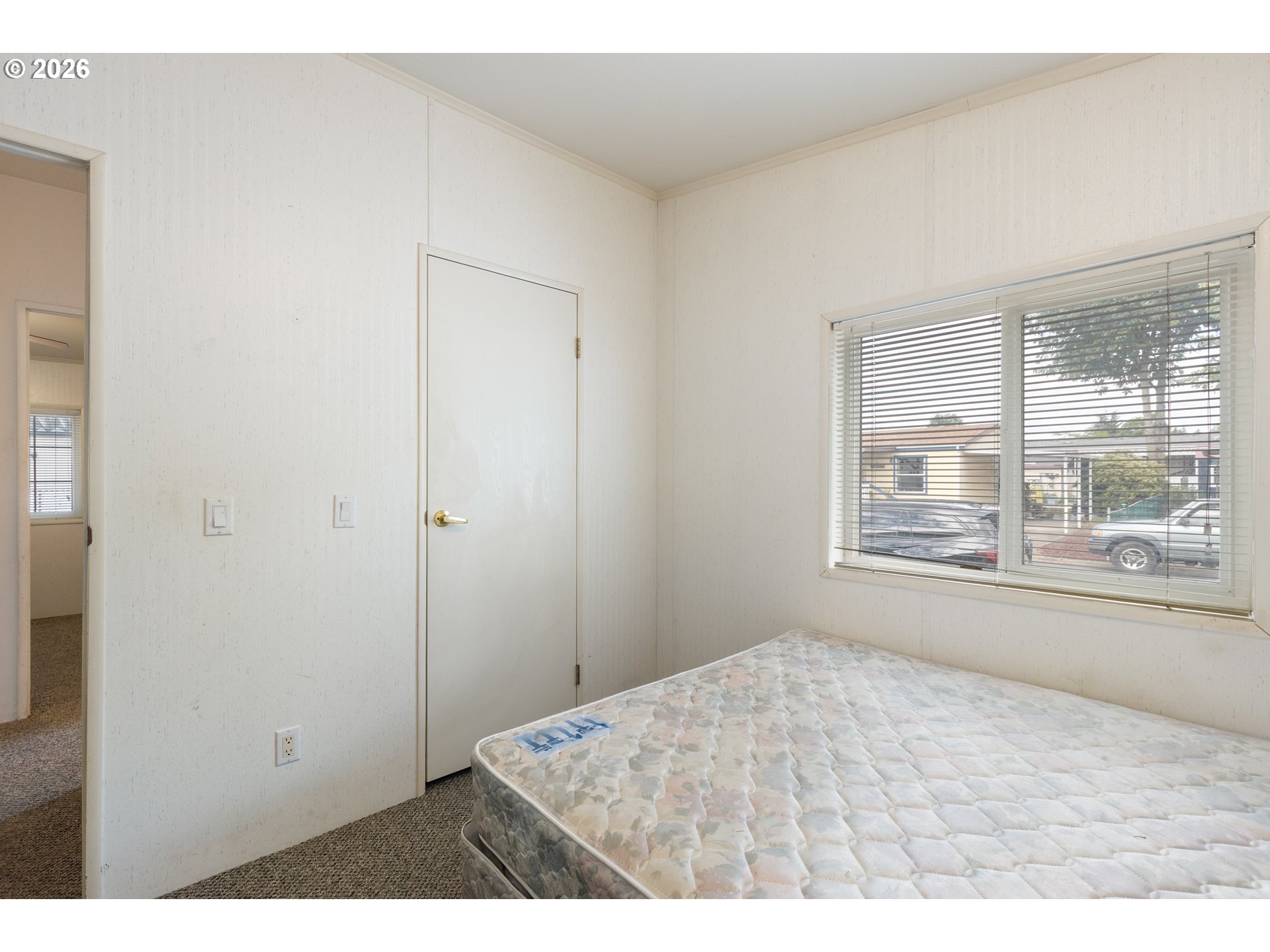 550 S State St 15 Property Photo 27
