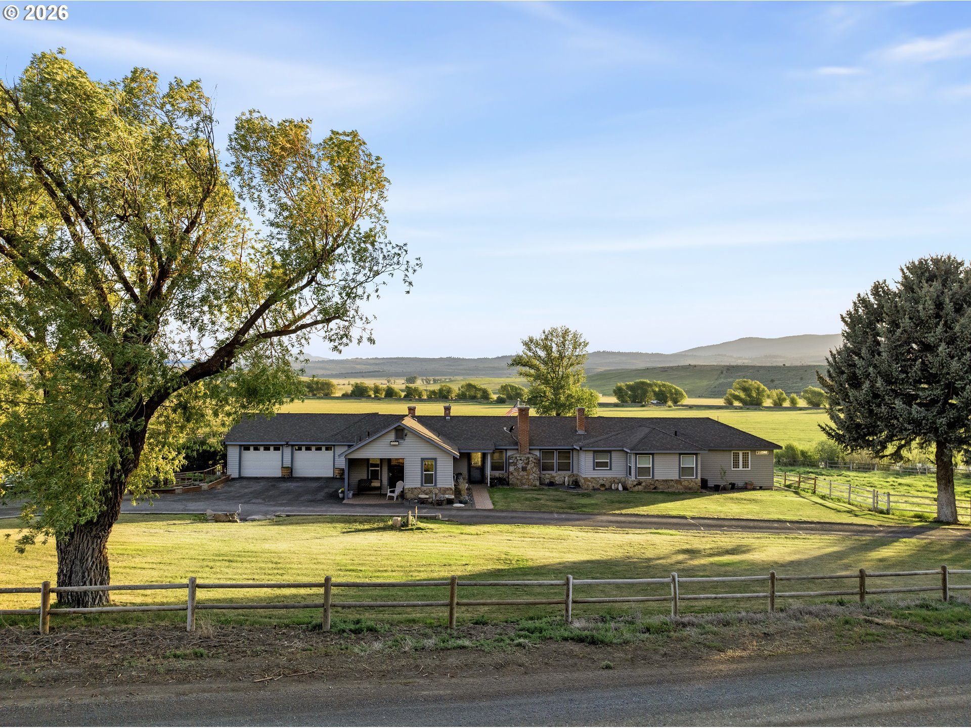 40290 Beaver Creek Loop Property Photo 2
