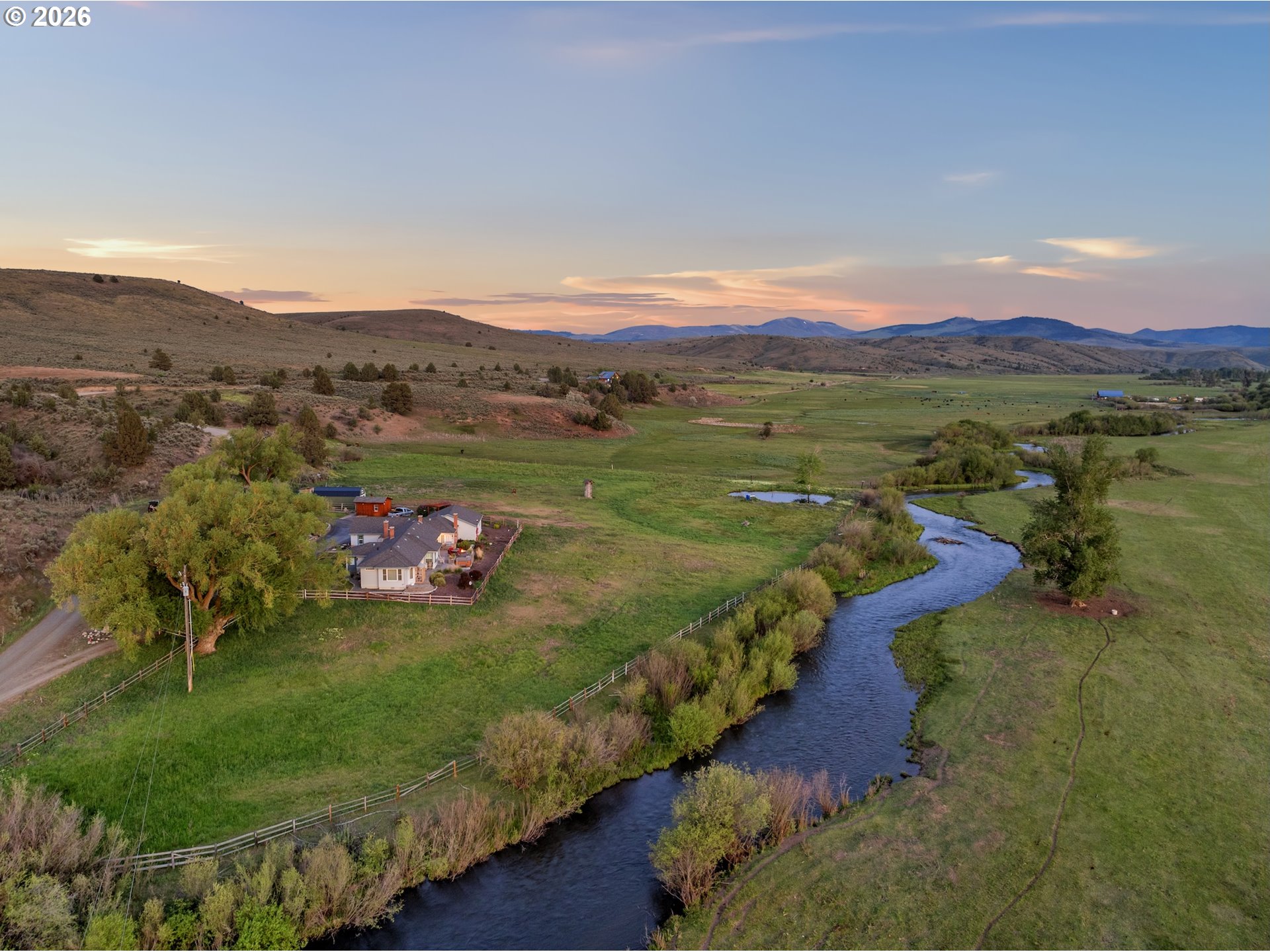 40290 Beaver Creek Loop Property Photo 3