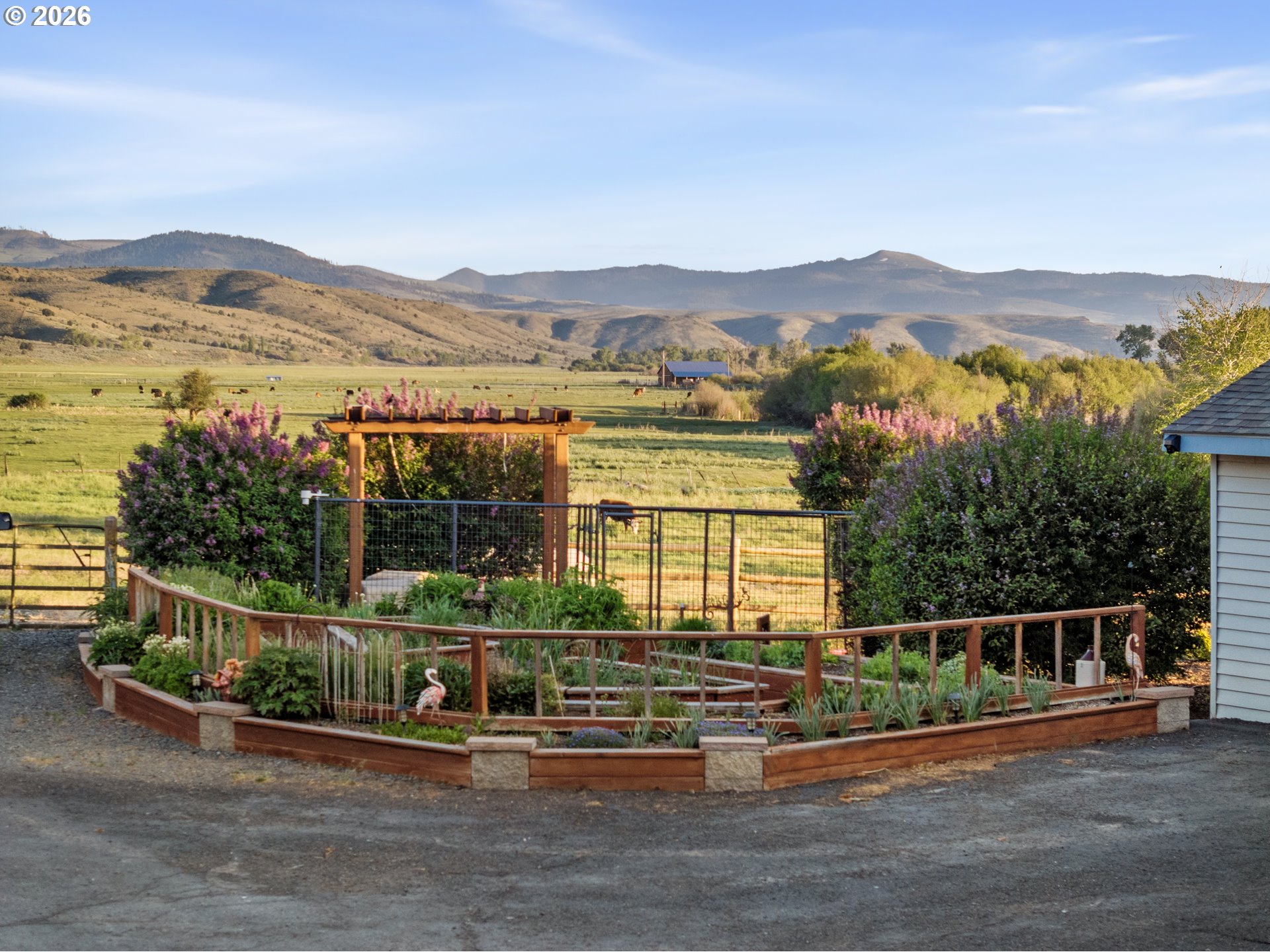 40290 Beaver Creek Loop Property Photo 9