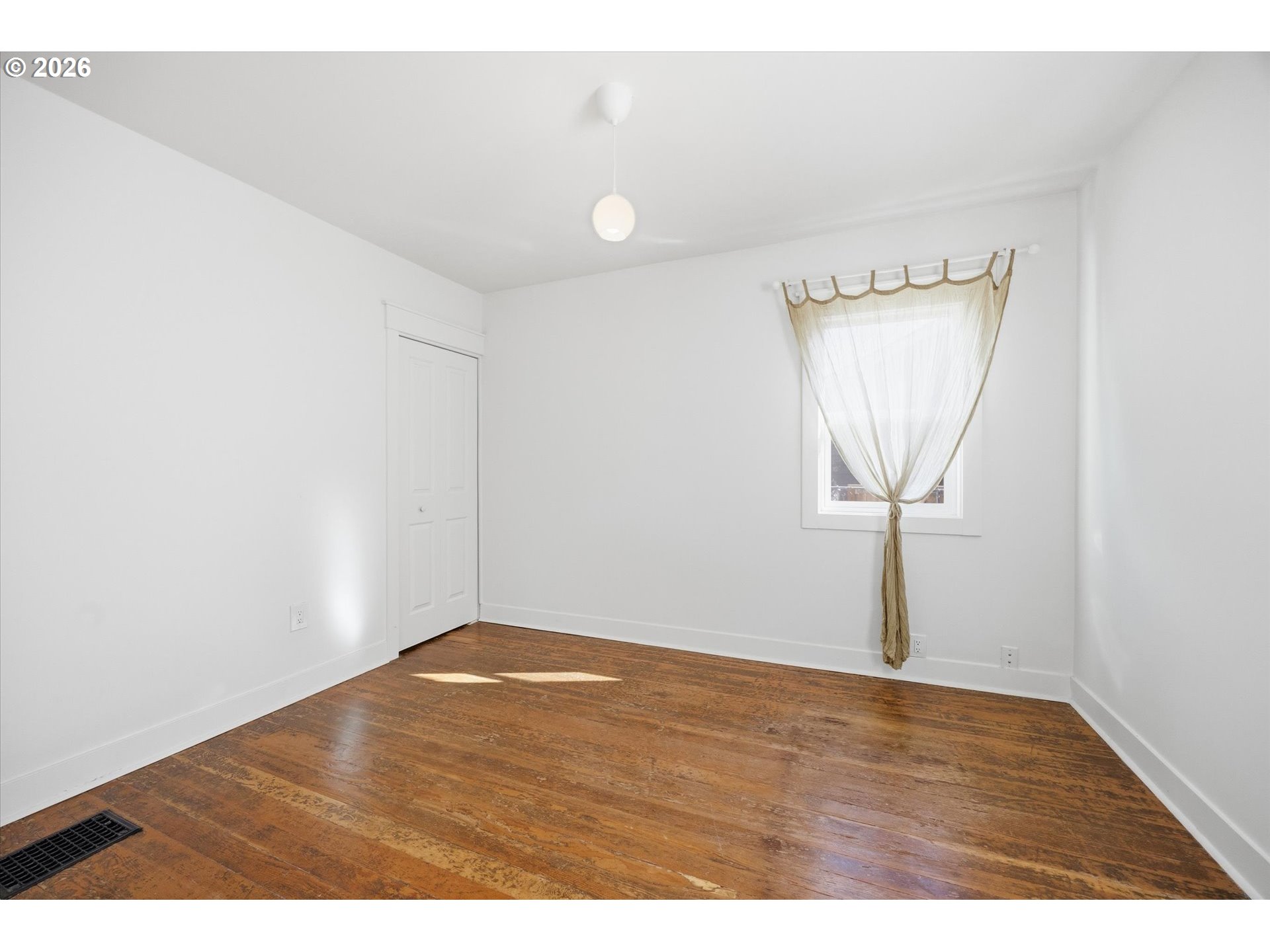 4806 N Gantenbein Ave Property Photo 21