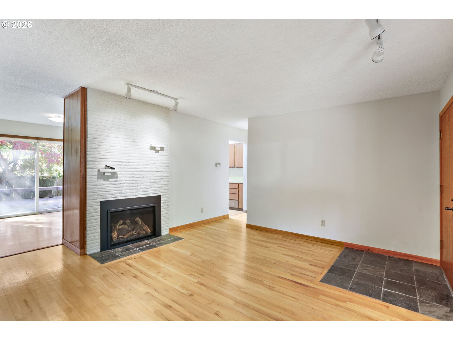 6440 Sw Huber St Property Photo 7